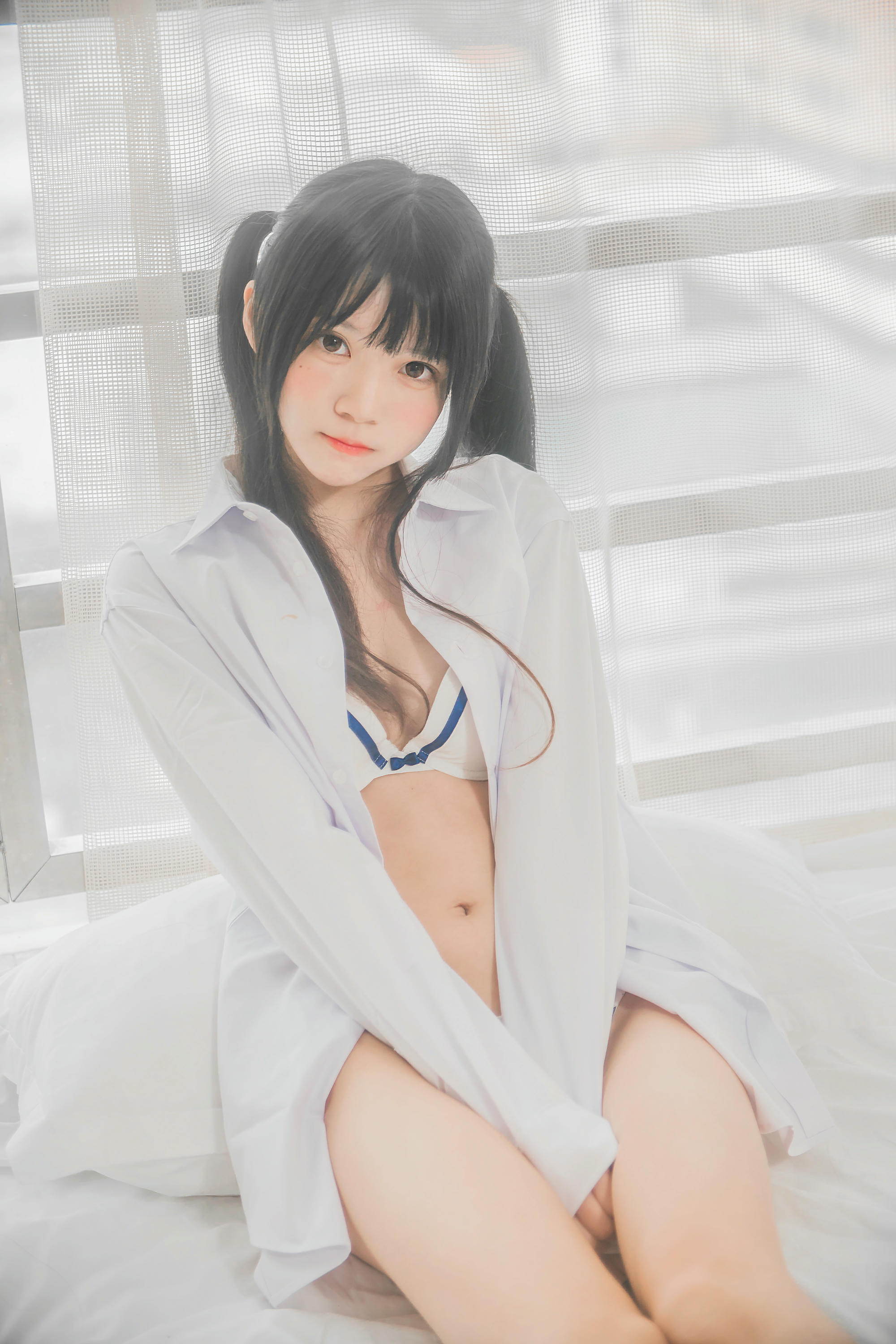 桜桃喵 NO.001 白衬衫双马尾 [47P-345MB]_第2集