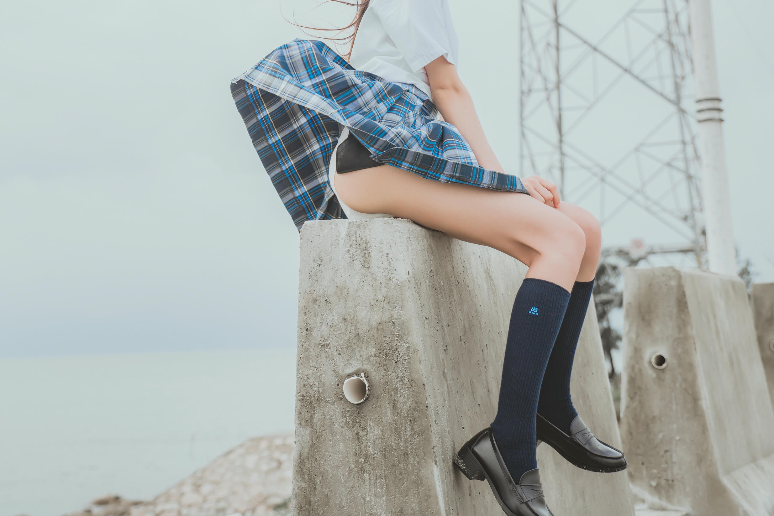 桜桃喵 NO.019 耳畔的风 [27P-377MB]_第1集