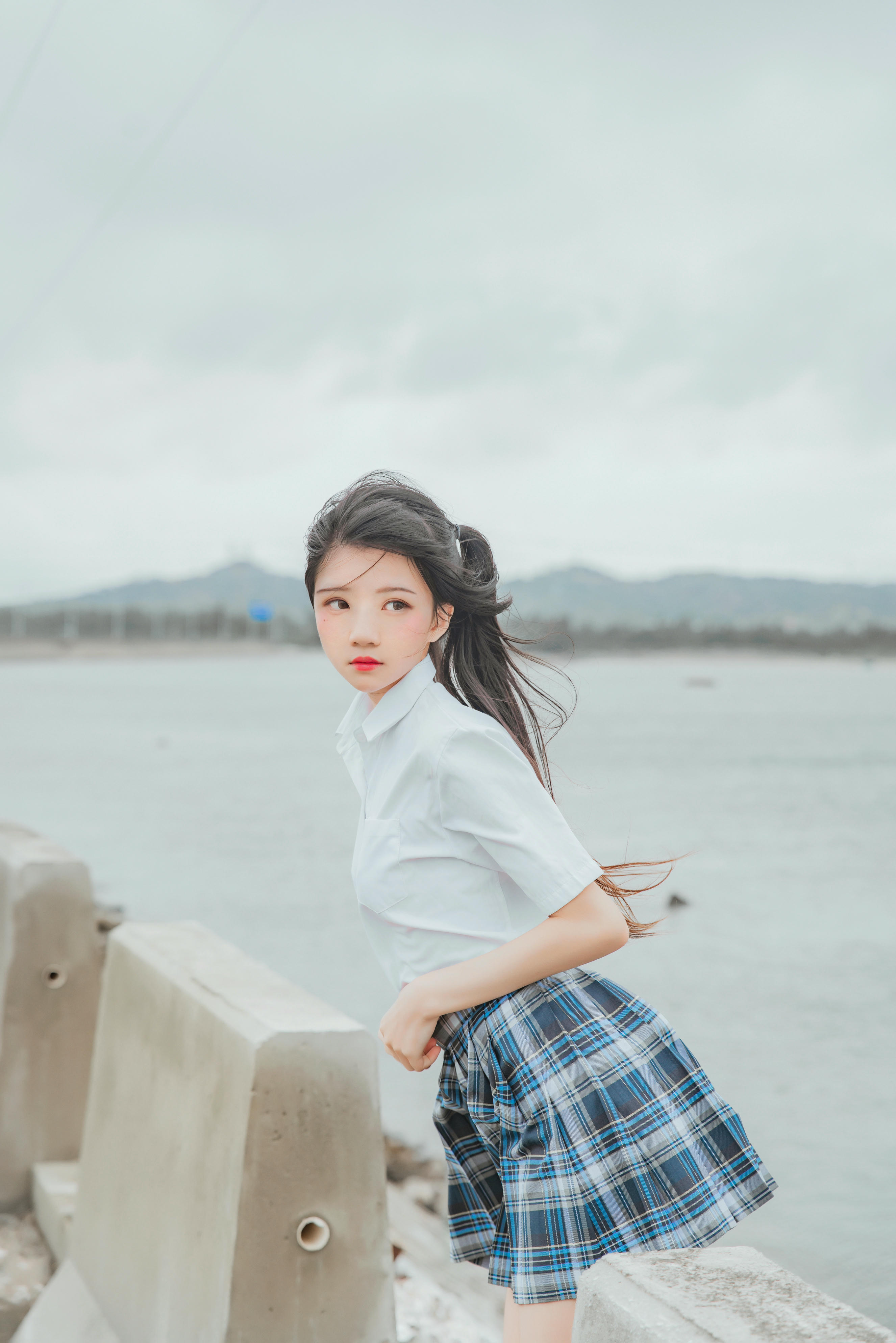 桜桃喵 NO.019 耳畔的风 [27P-377MB]_第1集