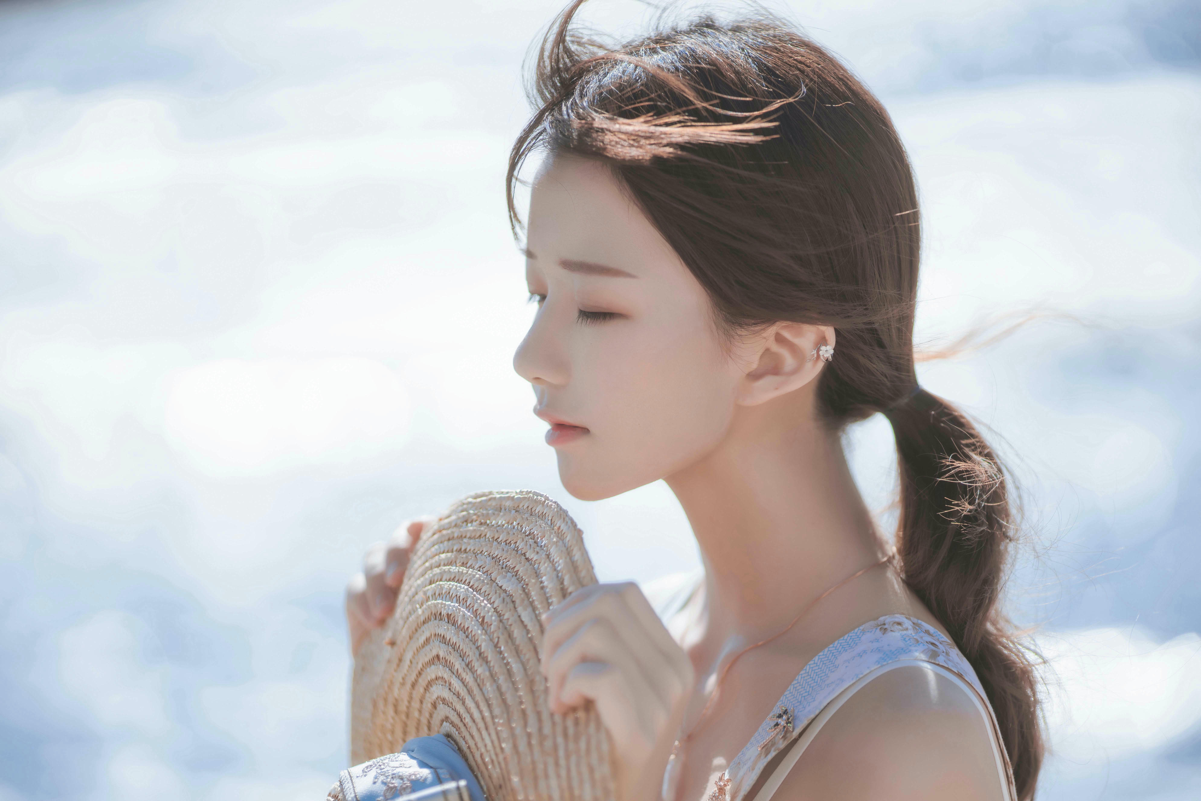 桜桃喵 NO.193 发光的海 [18P-132MB]_第1集