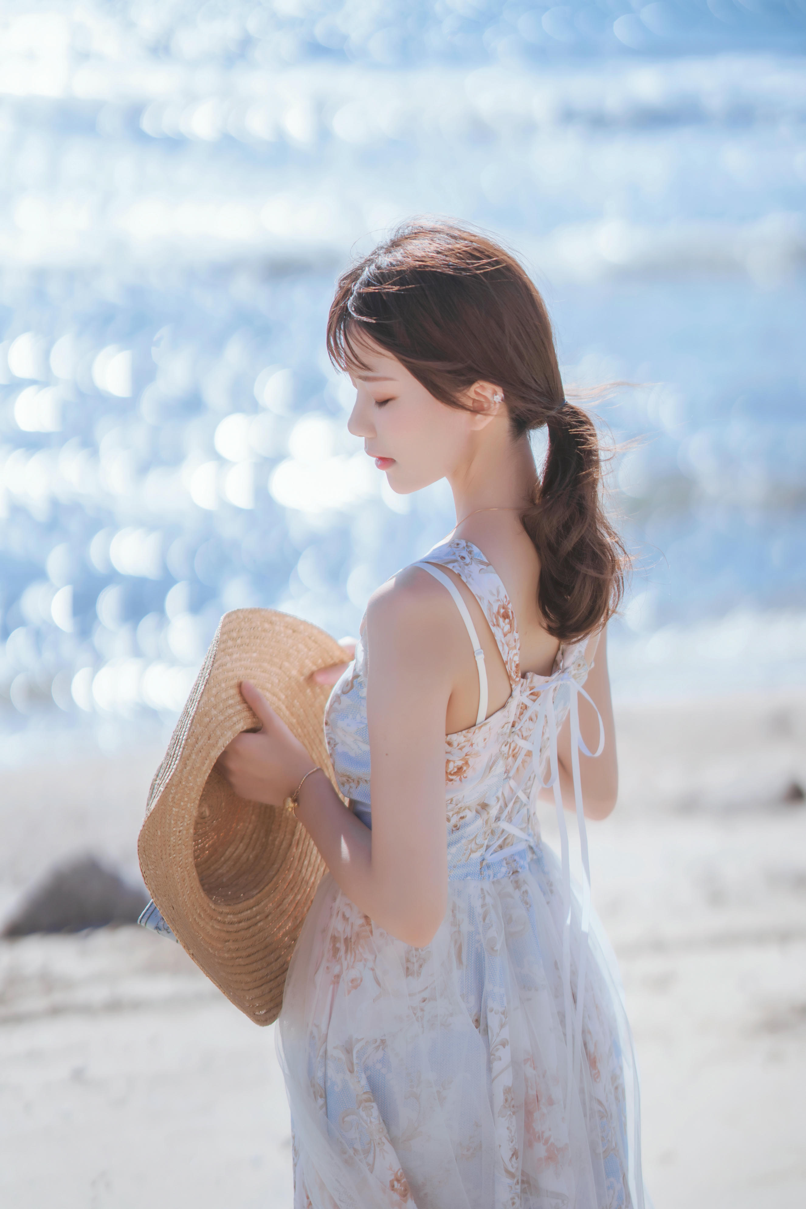 桜桃喵 NO.193 发光的海 [18P-132MB]_第1集