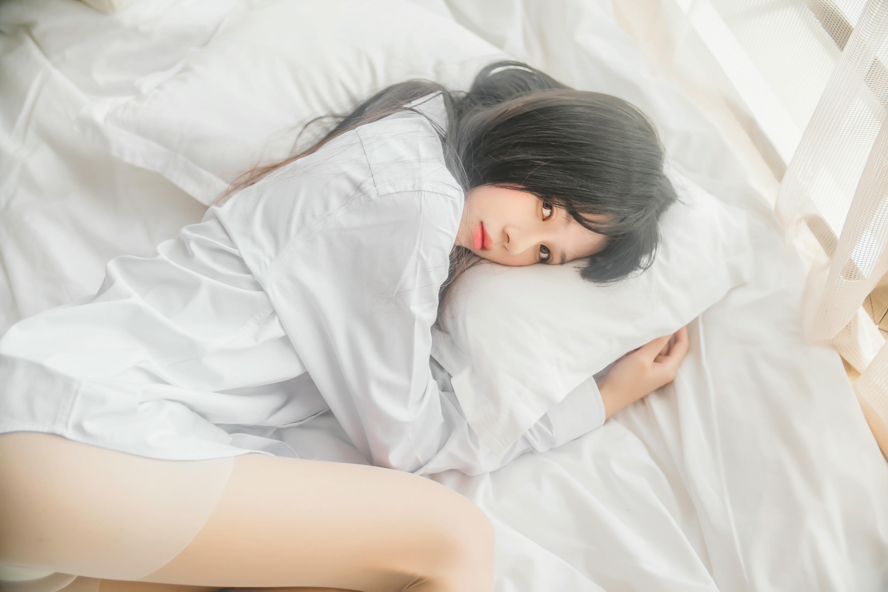 桜桃喵 NO.002 白衬衫散发 [49P-409MB]_第1集