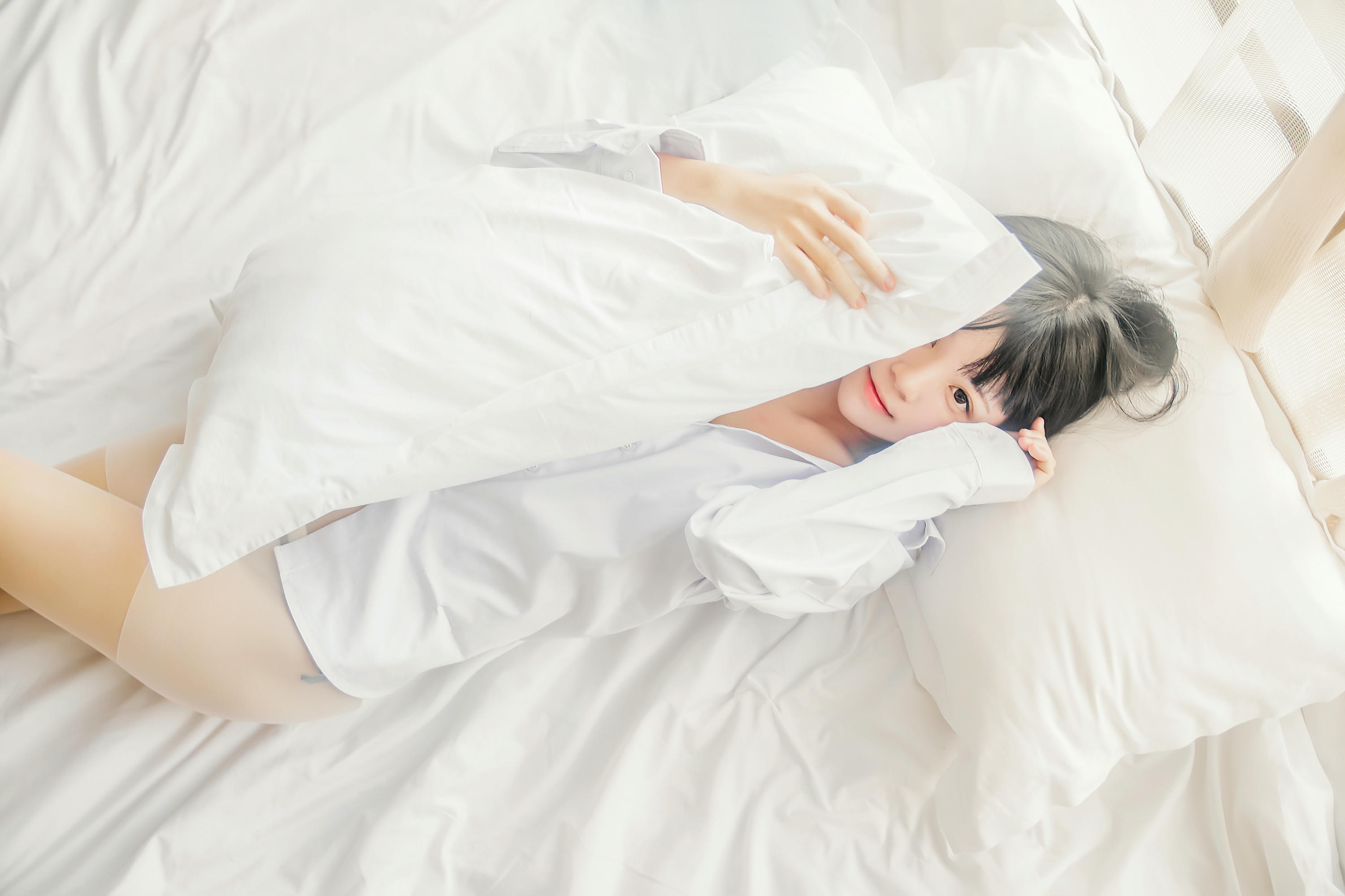 桜桃喵 NO.002 白衬衫散发 [49P-409MB]_第1集