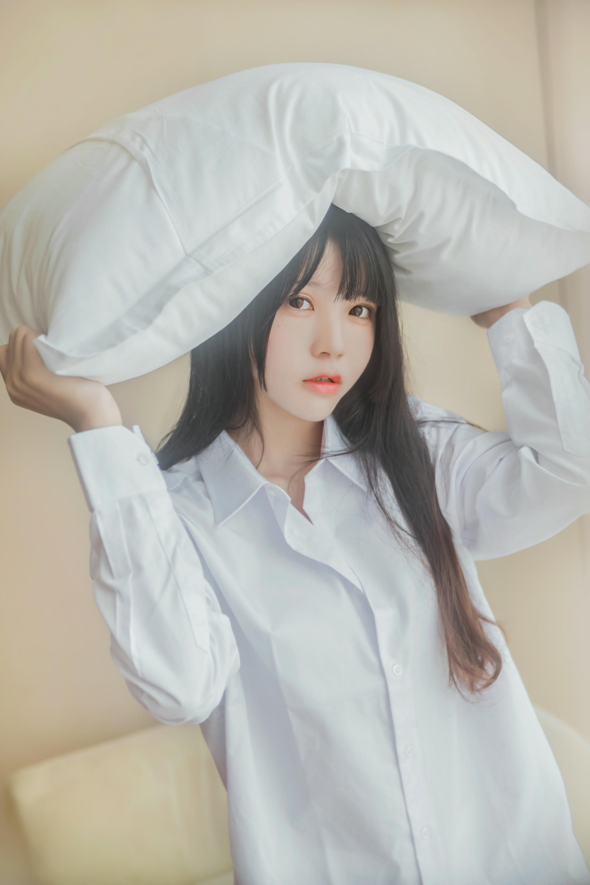 桜桃喵 NO.002 白衬衫散发 [49P-409MB]_第1集