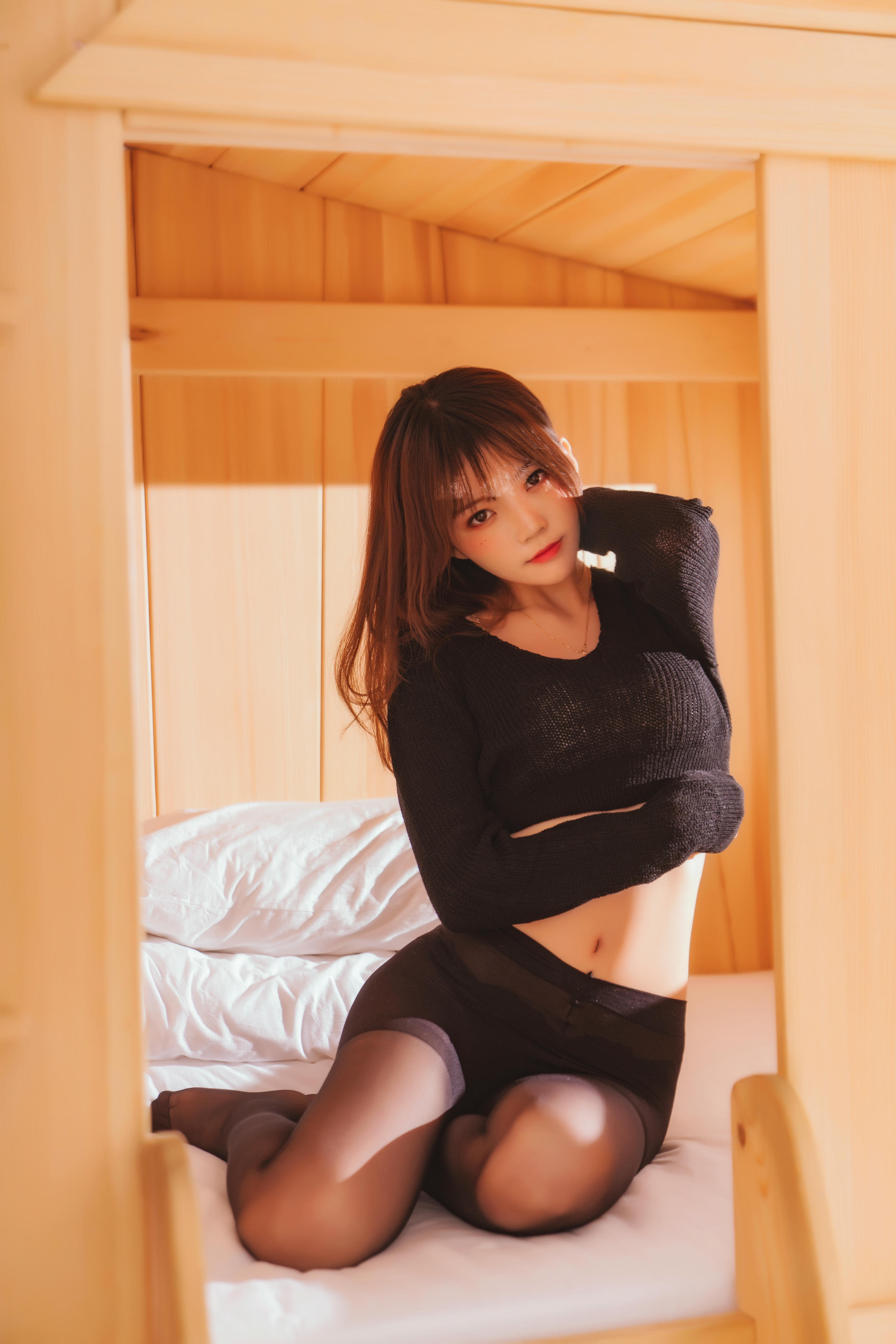 桜桃喵 NO.062 小黑 [32P-518MB]_第1集