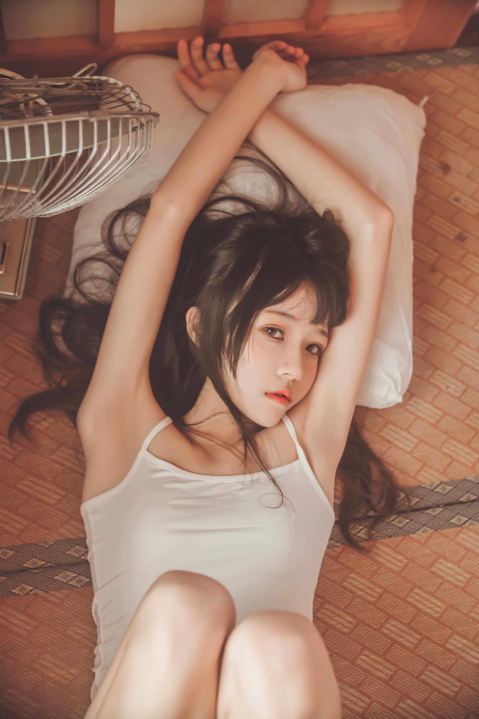 桜桃喵 NO.007 未熟1 小背心换水手服 [144P-1.43GB]_第1集