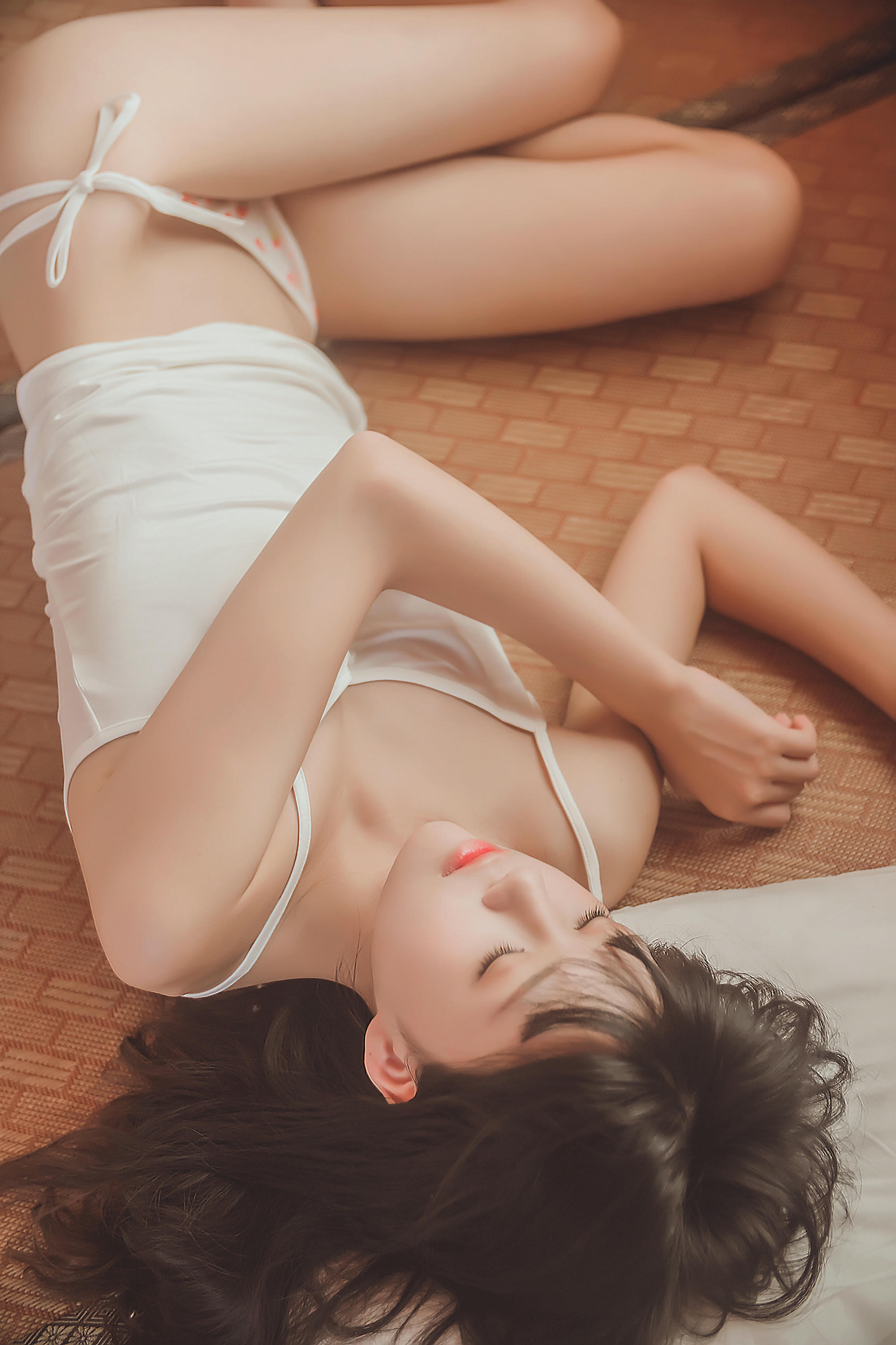 桜桃喵 NO.007 未熟1 小背心换水手服 [144P-1.43GB]_第2集