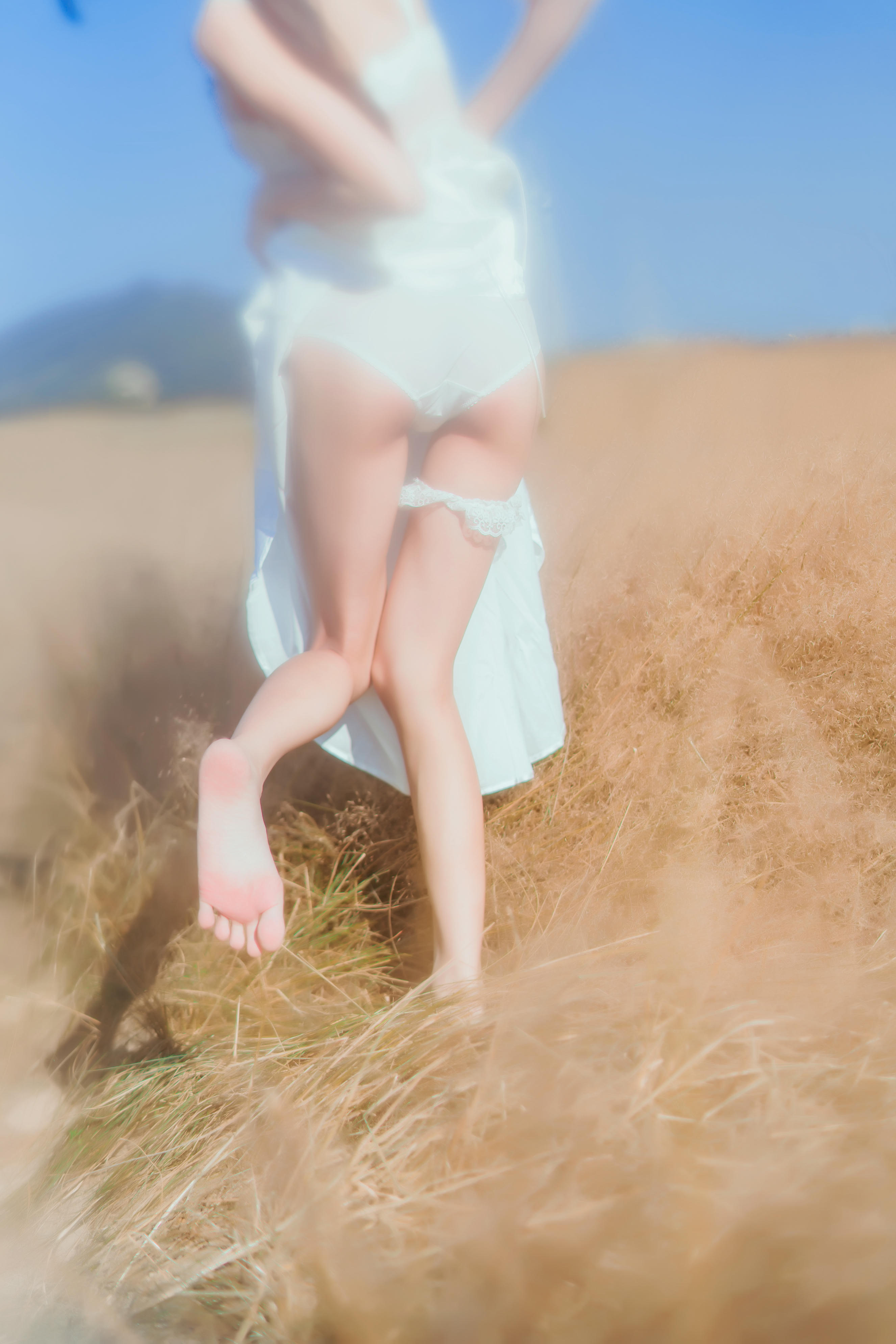 桜桃喵 NO.076 原野上的浪漫 [51P-1.0GB]_第2集