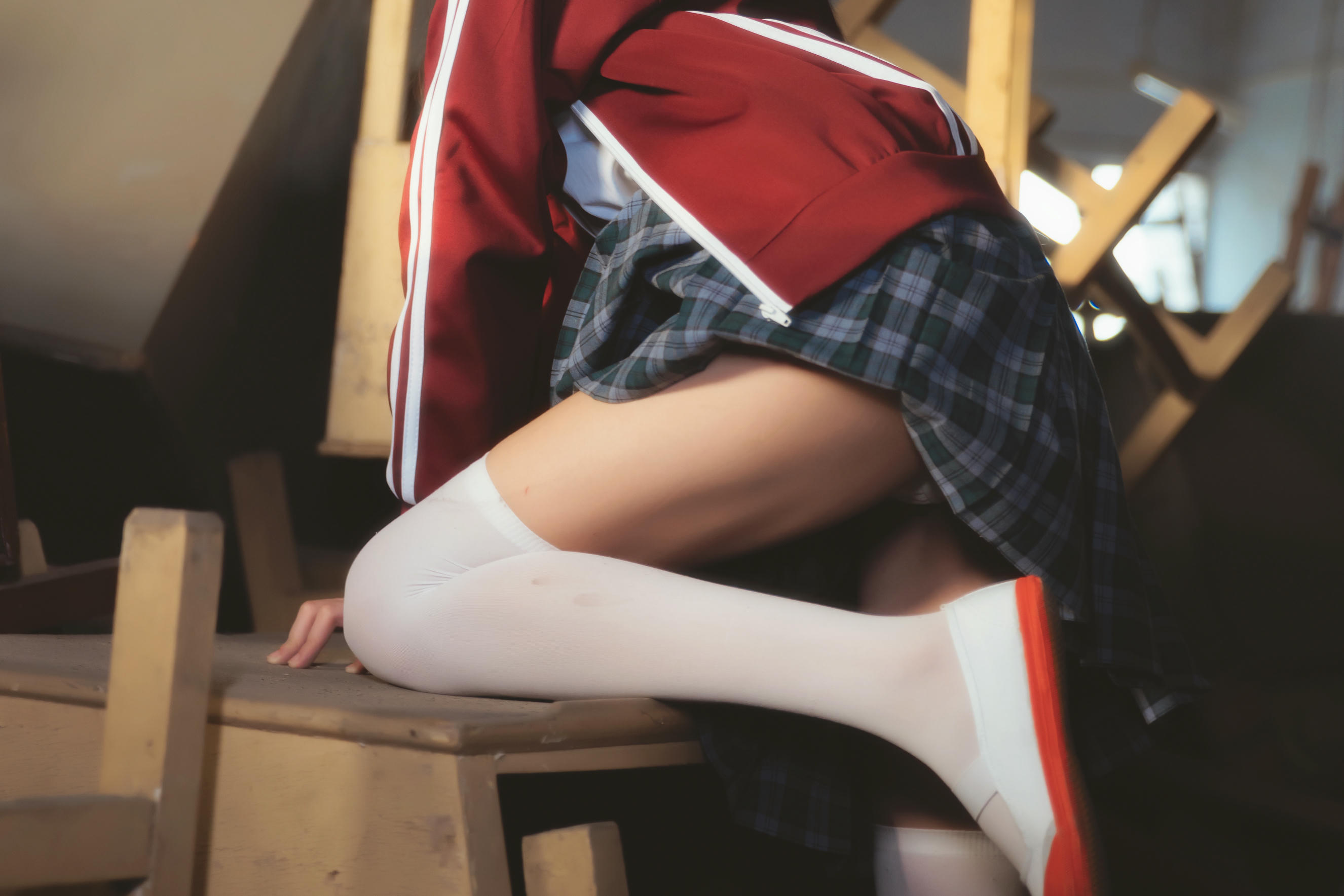 桜桃喵 NO.081 未熟3 废弃教室 [38P-718MB]_第1集