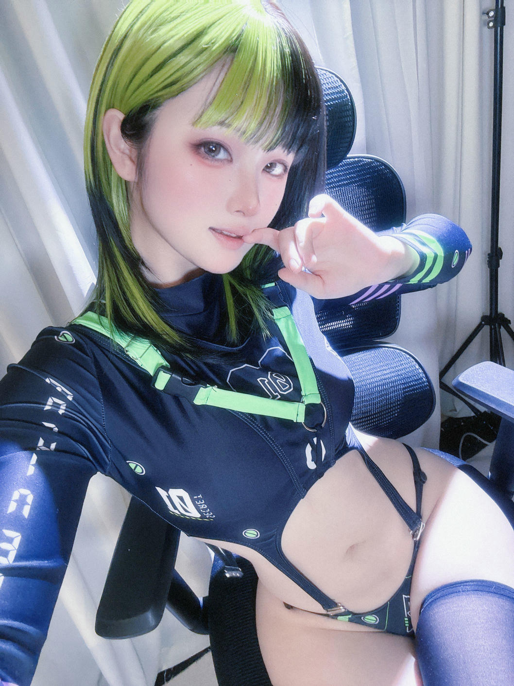 屿鱼 NO.007 patreon 23年6月-24年3月 [1239P 1.91GB]-主题排-黑绿_第1集