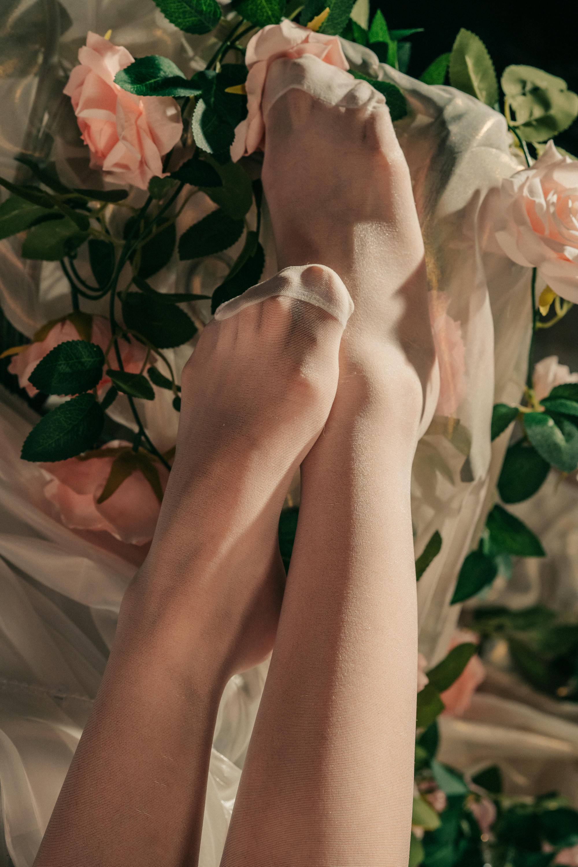 云溪溪 NO.010 奶桃 油画少女 [40P1V-1.66GB]_第2集