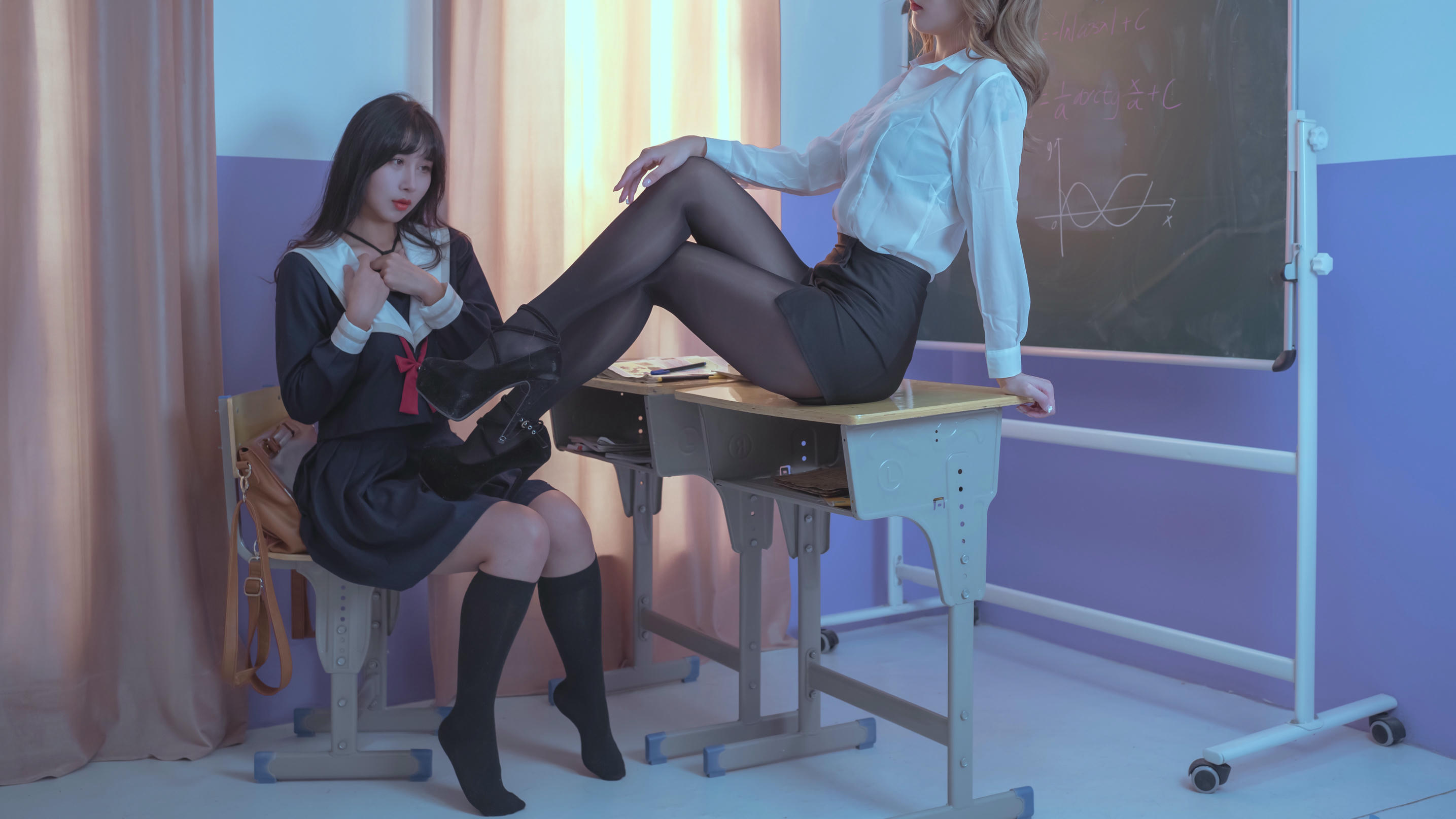 云溪溪 NO.012 教室绳艺[69P+1V 1.7GB]-单图_第1集