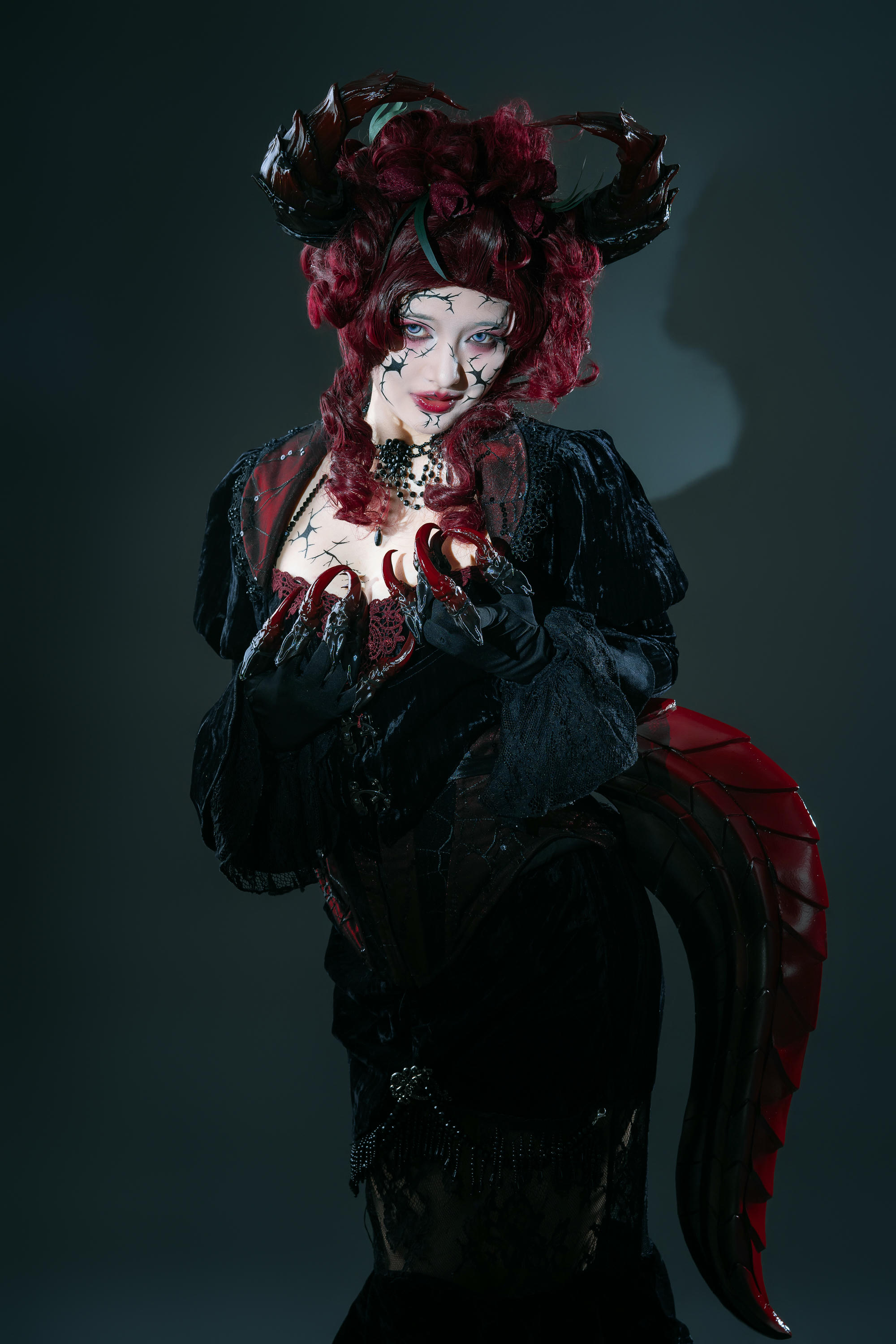 云溪溪 NO.110 龙娘图鉴02 [101P 1.28G]-云溪 似我-菲尔·尤洛安 [12P]_第1集