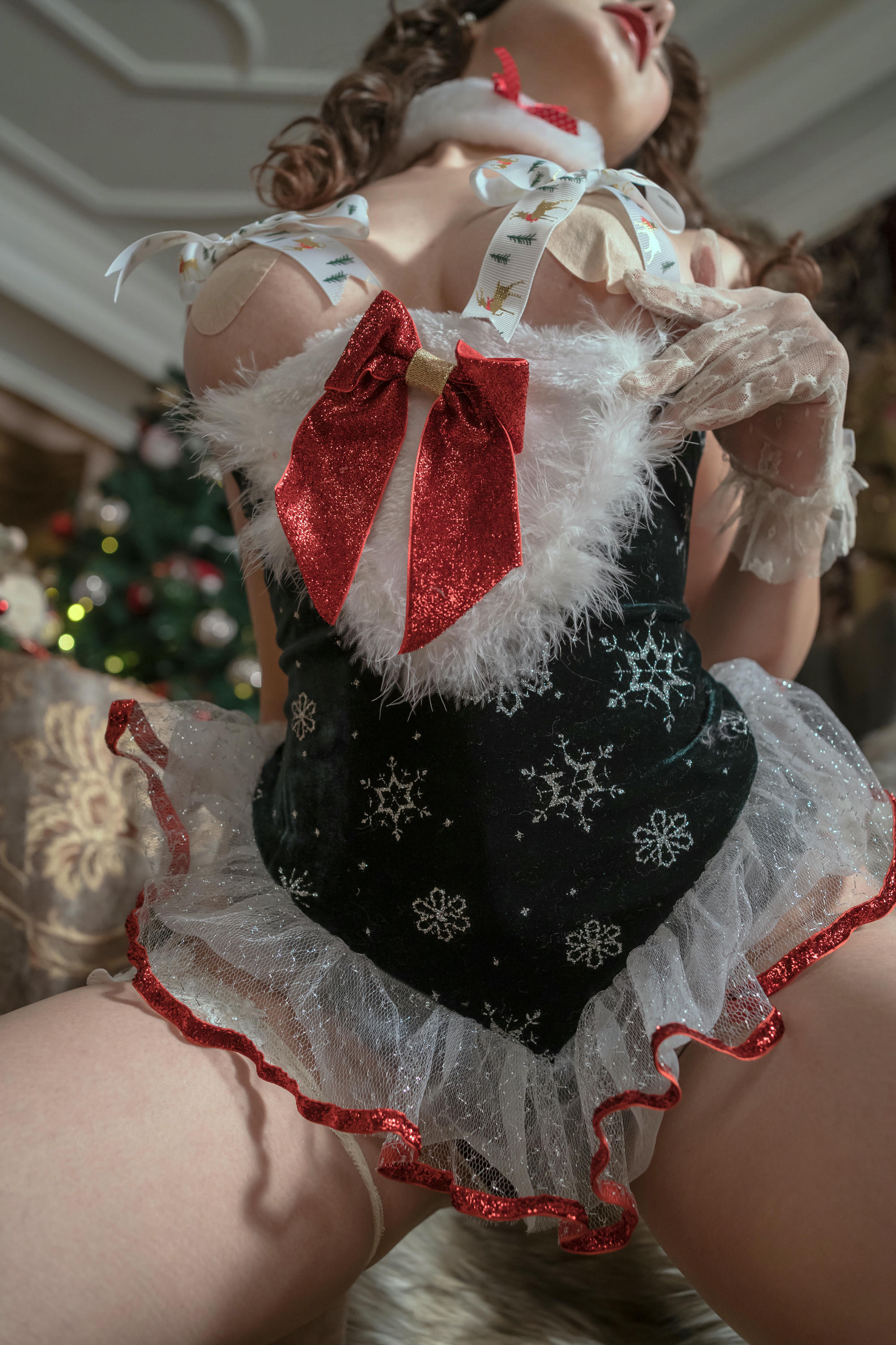 云溪溪 NO.014 奶桃 圣诞女郎 [45P6V 729MB]_第2集