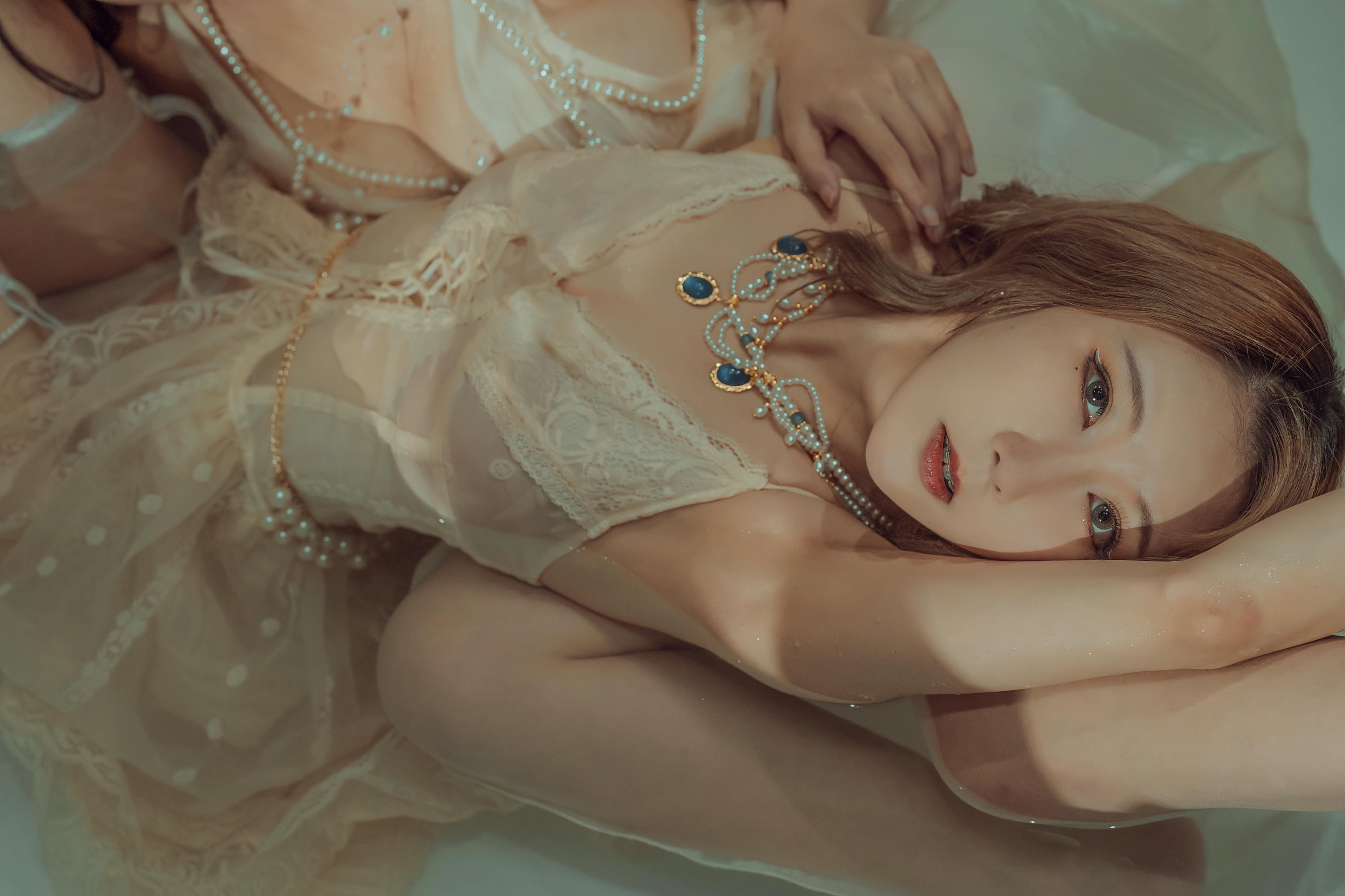 云溪溪 NO.017 奶桃 双人百合 [61P-595MB]_第2集