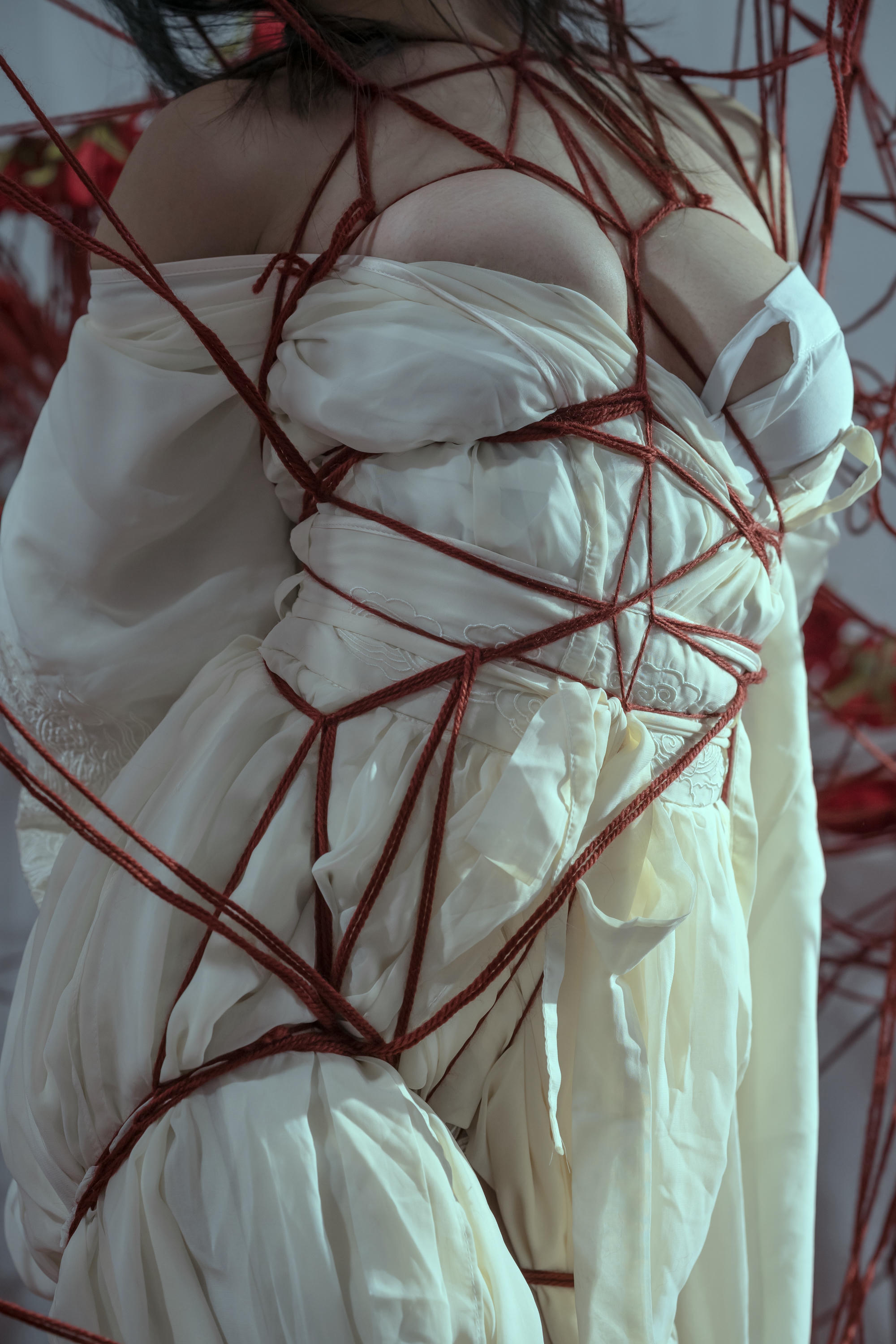 云溪溪 NO.022 奶桃 囚鸟 [64P 768MB]_第1集