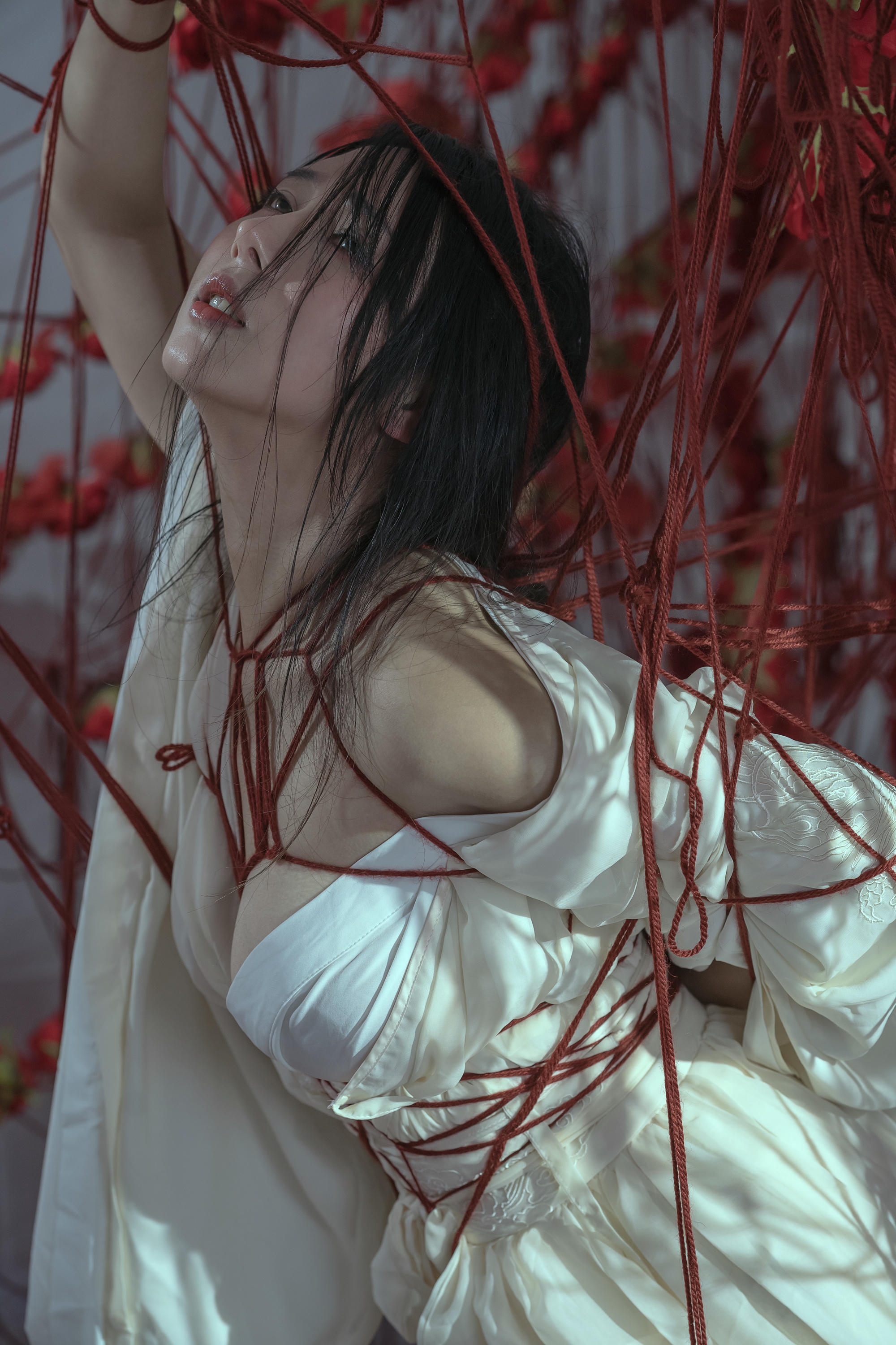 云溪溪 NO.022 奶桃 囚鸟 [64P 768MB]_第3集