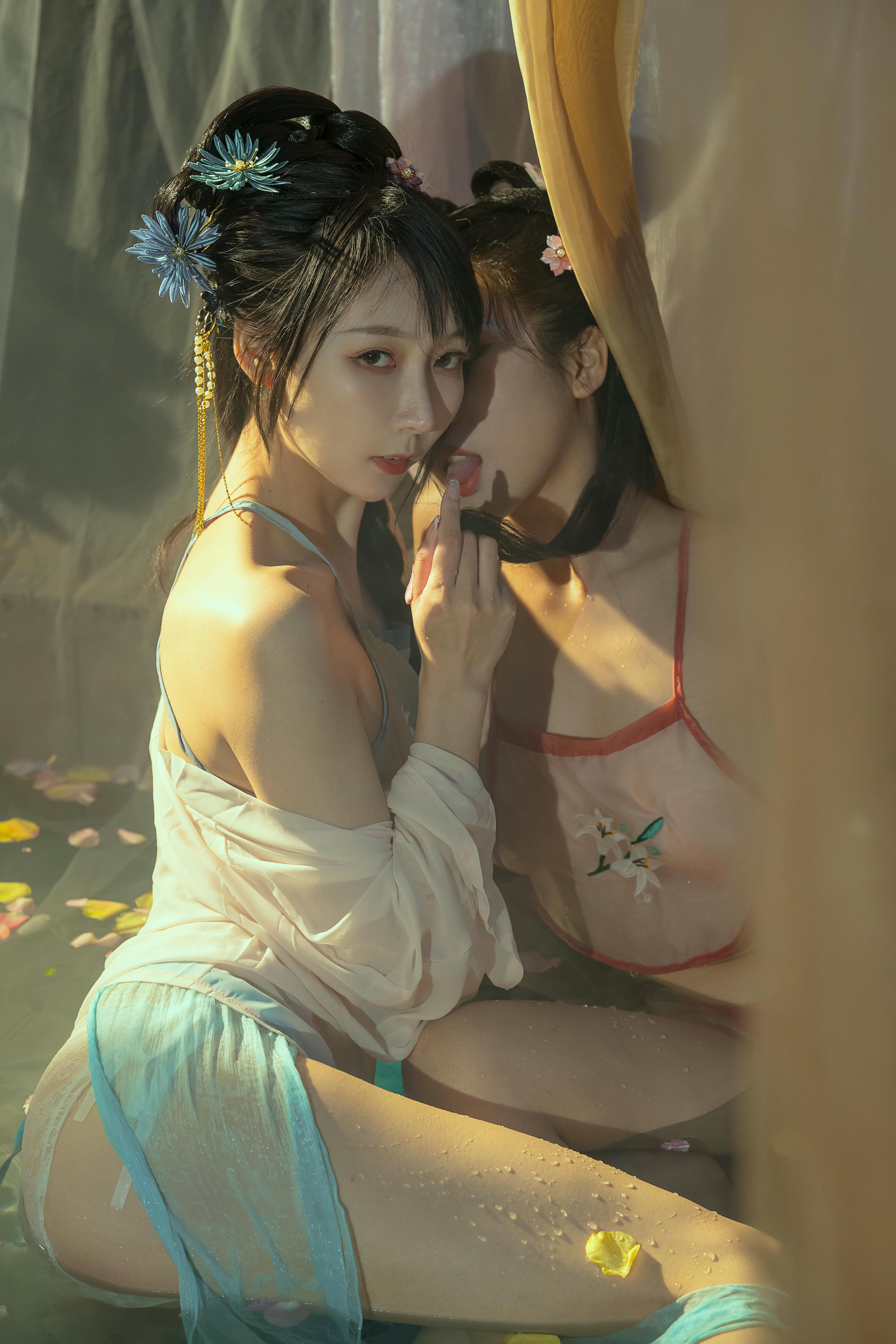 云溪溪 NO.025 奶桃桃 水池 [42P1V-1.38GB]_第2集