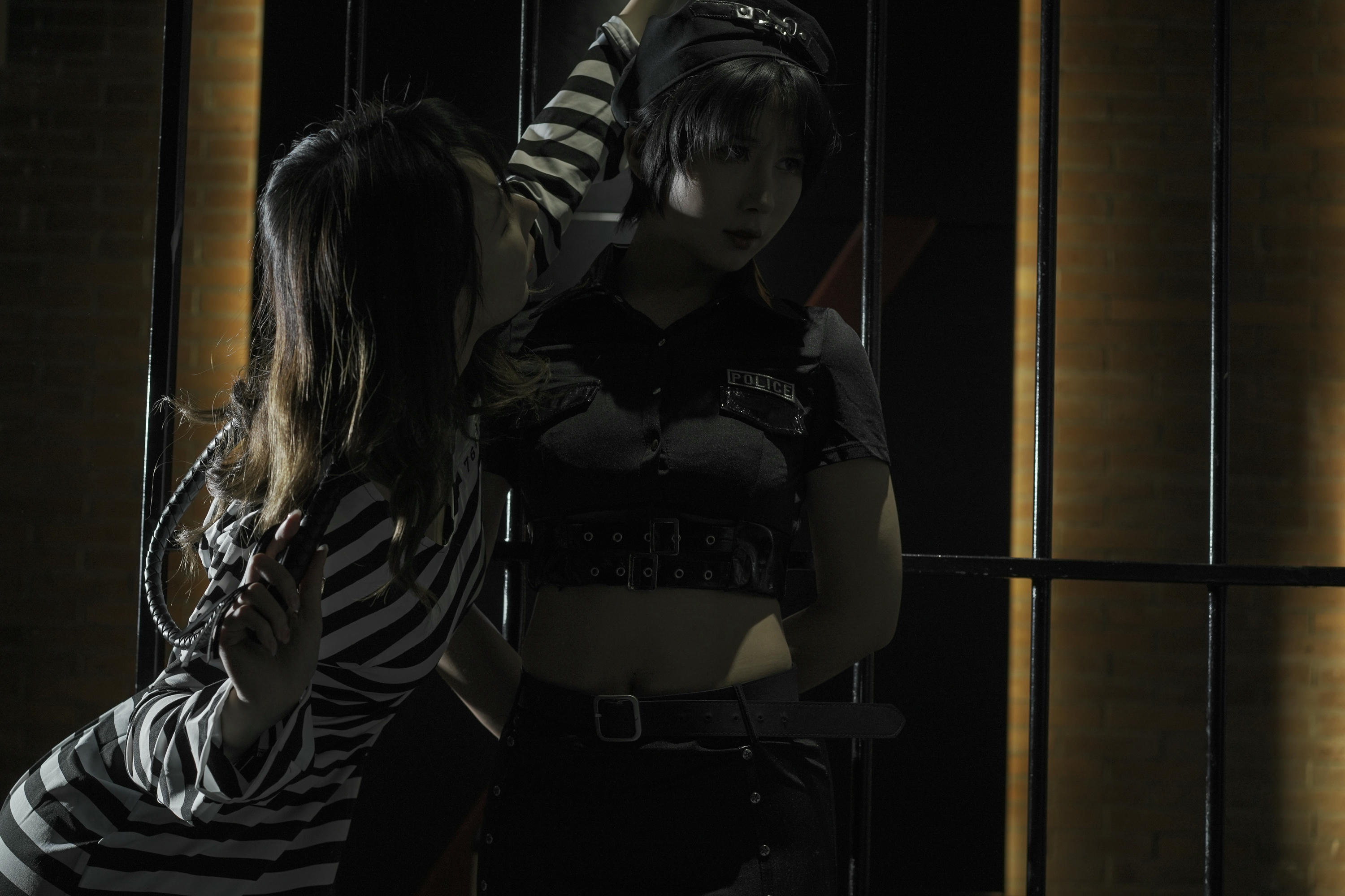 云溪溪 NO.026 奶桃 囚徒 [82P 1V 1.09GB]_第1集