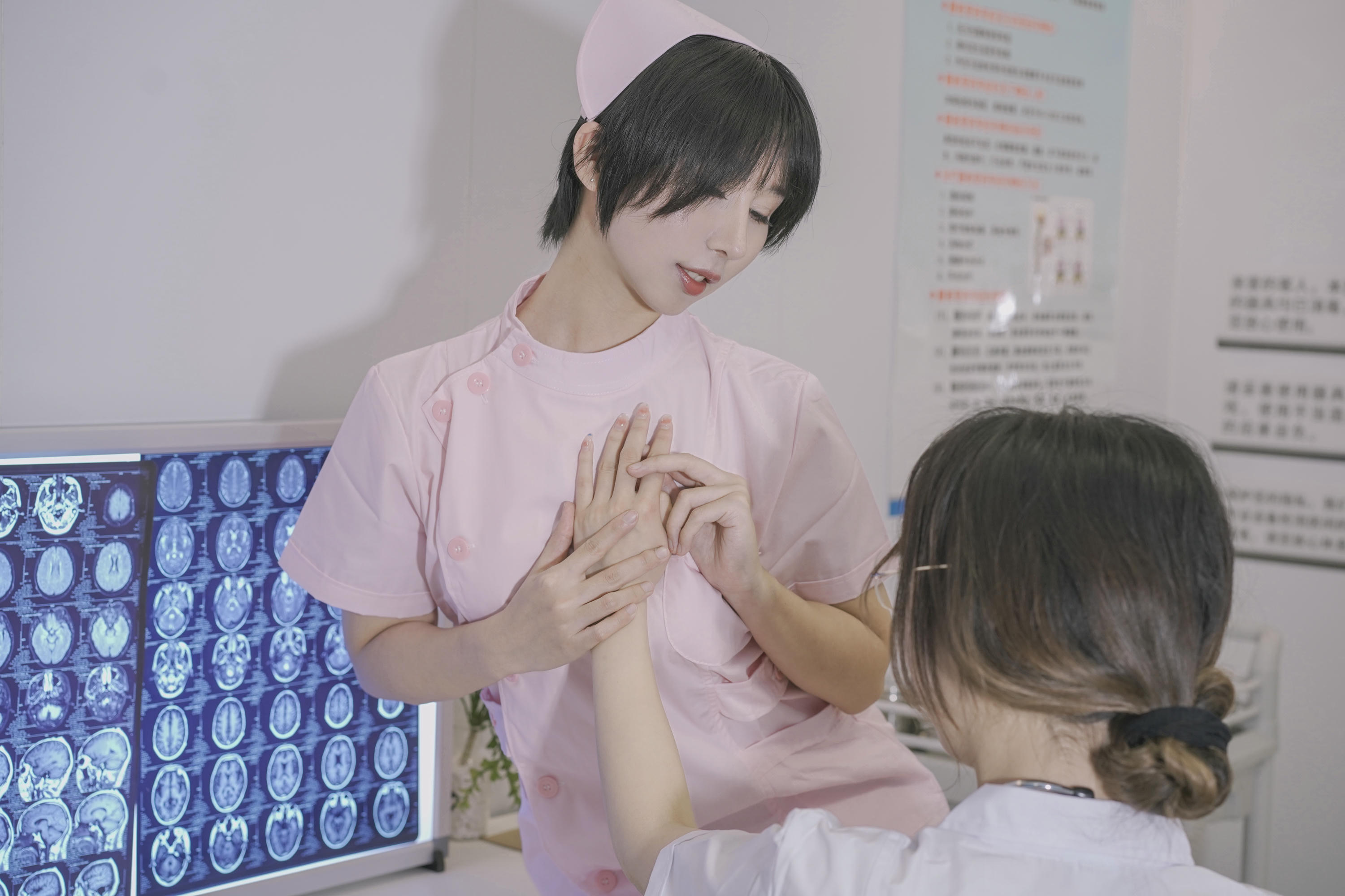 云溪溪 NO.034 &奶桃桃 N47医护 [80P+1V 1.20GB]_第1集