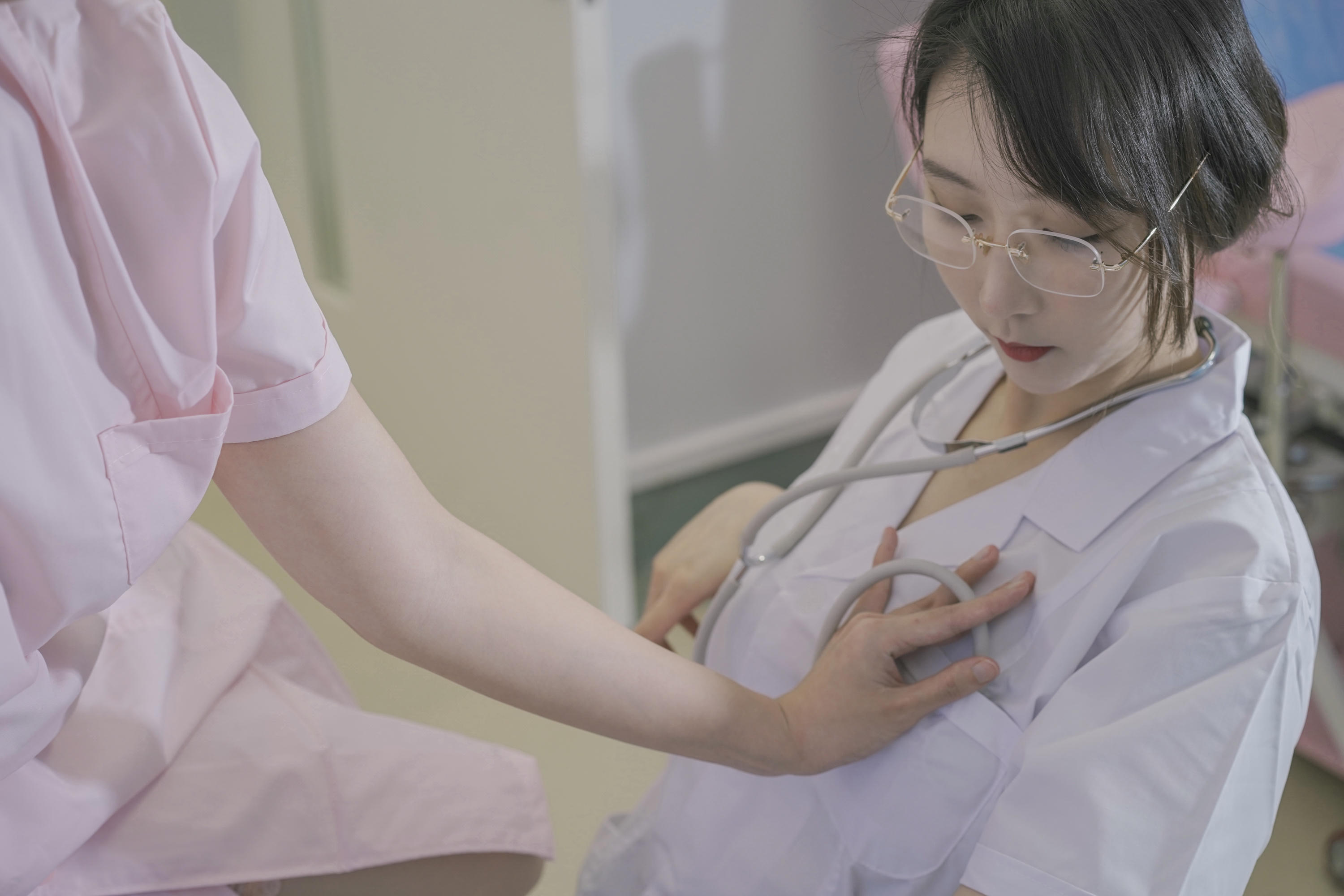 云溪溪 NO.034 &奶桃桃 N47医护 [80P+1V 1.20GB]_第1集