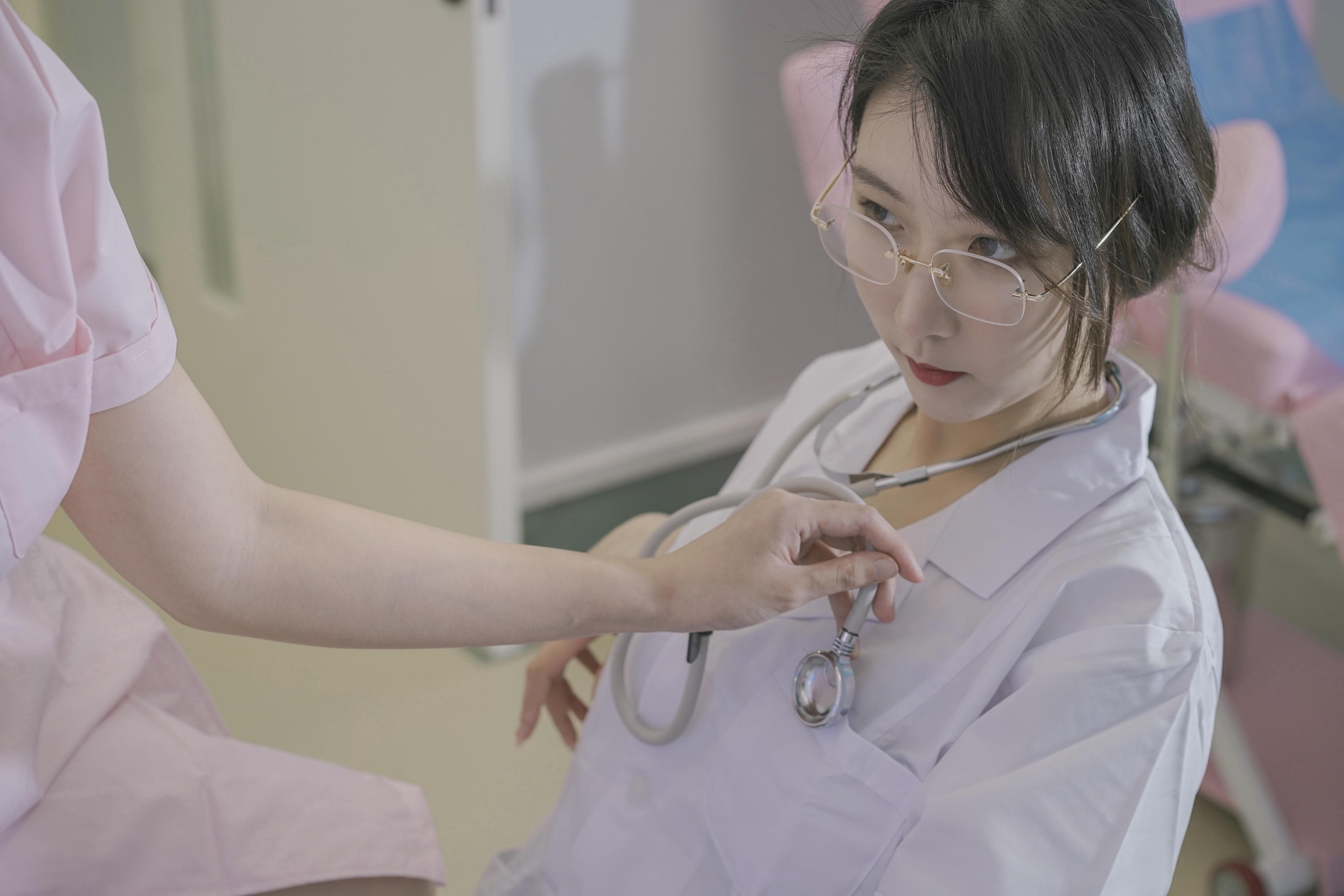 云溪溪 NO.034 &奶桃桃 N47医护 [80P+1V 1.20GB]_第1集