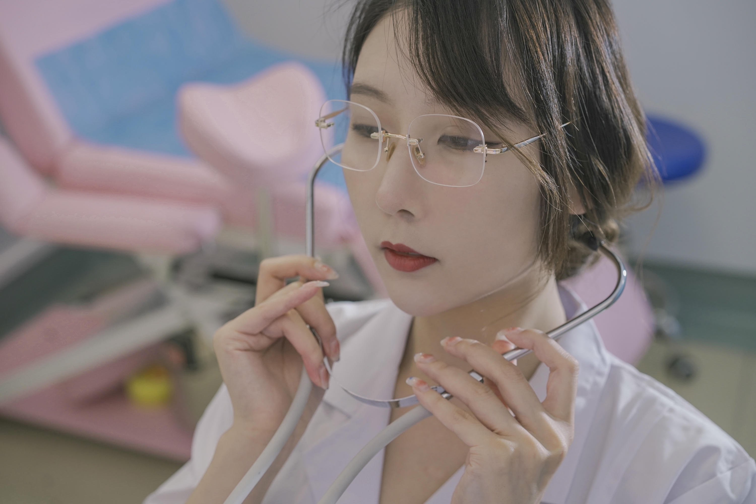 云溪溪 NO.034 &奶桃桃 N47医护 [80P+1V 1.20GB]_第1集