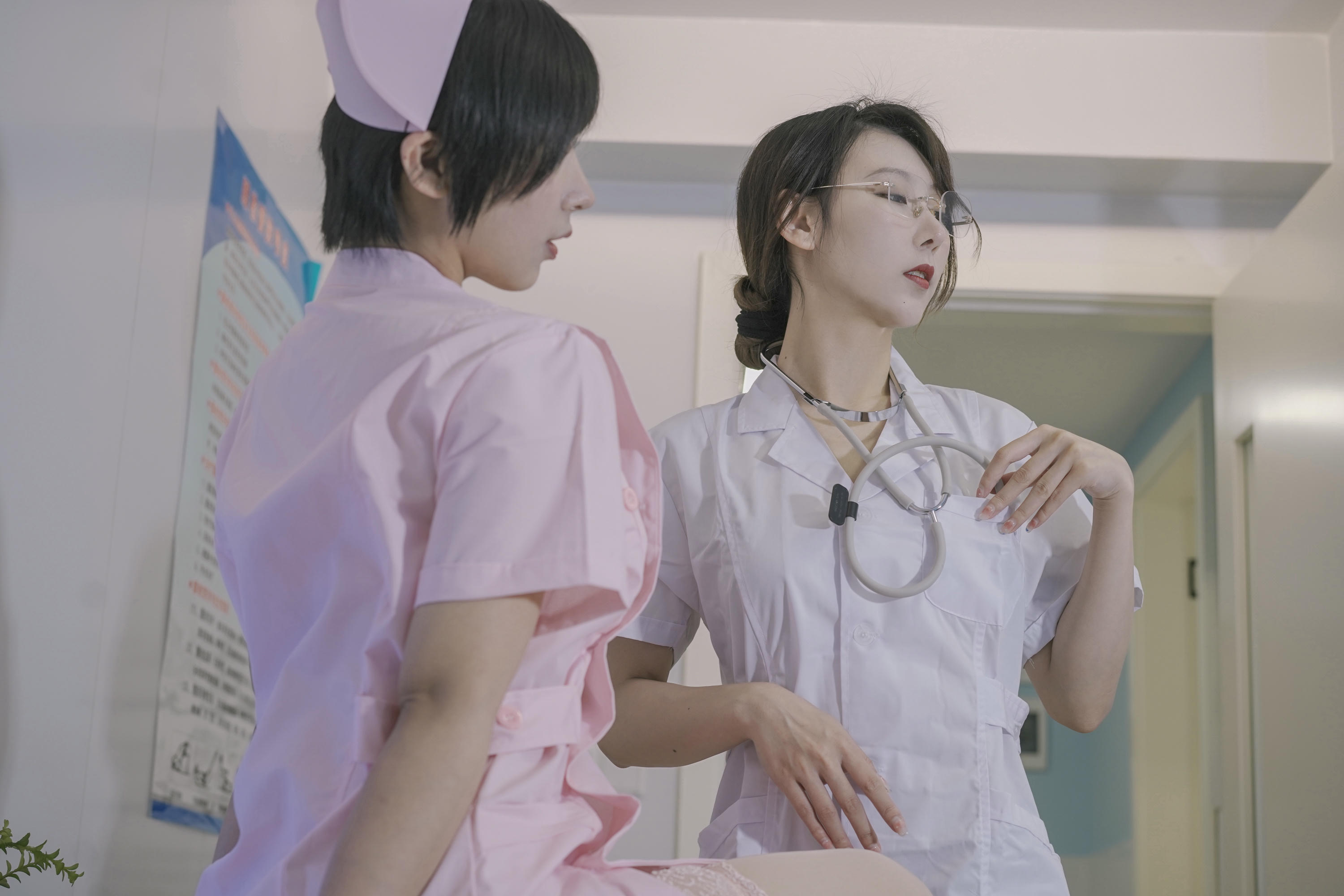 云溪溪 NO.034 &奶桃桃 N47医护 [80P+1V 1.20GB]_第2集