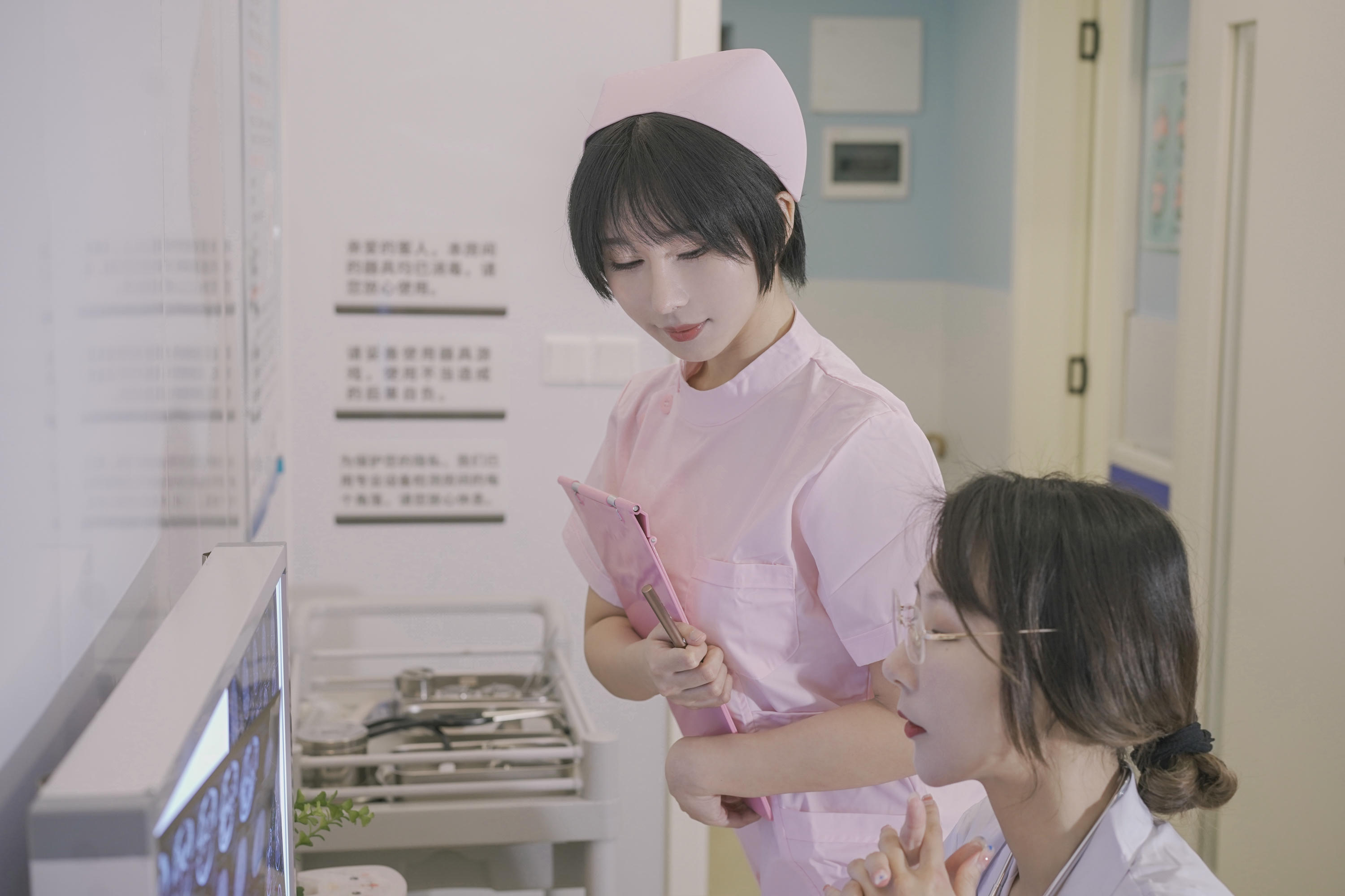 云溪溪 NO.034 &奶桃桃 N47医护 [80P+1V 1.20GB]_第1集