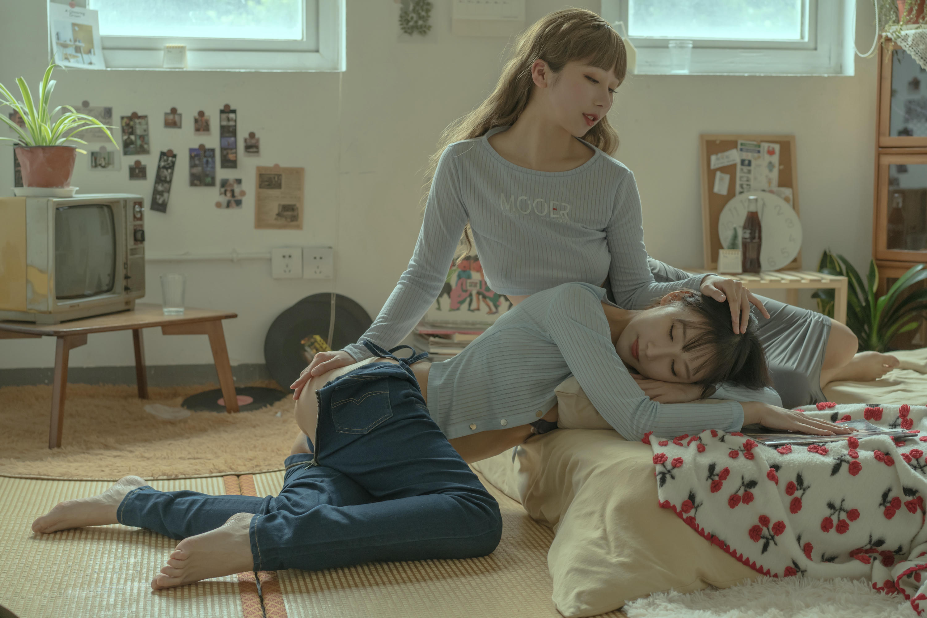 云溪溪 NO.036 &奶桃 日系百合 [60P1V 1.57GB]_第3集