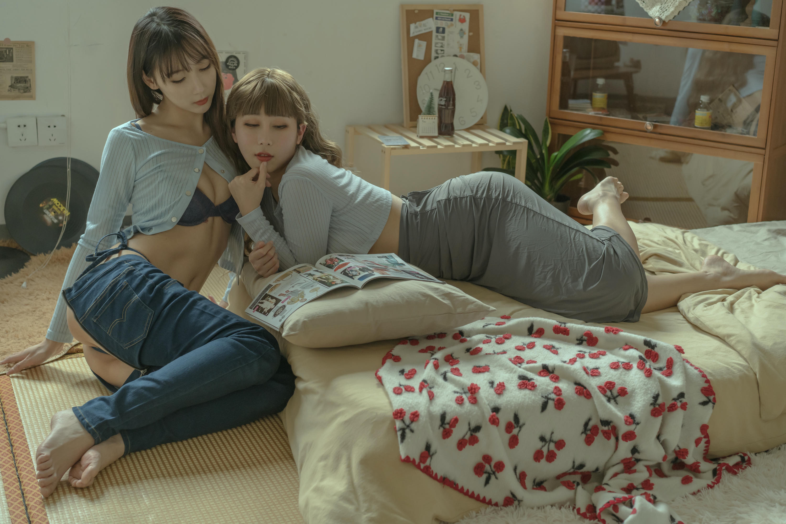 云溪溪 NO.036 &奶桃 日系百合 [60P1V 1.57GB]_第3集