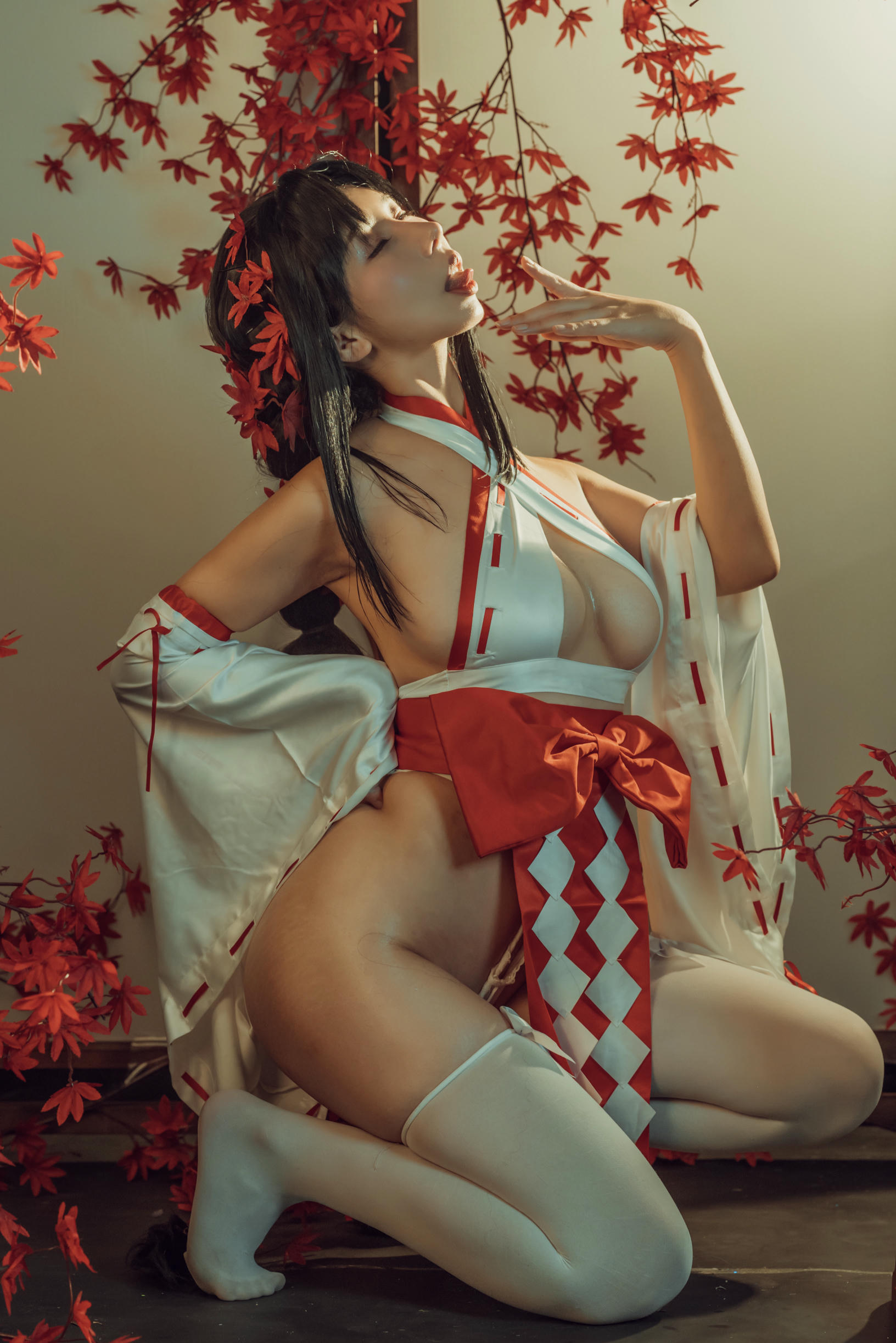 云溪溪 NO.004 奶桃巫女 [43P-425MB]_第1集