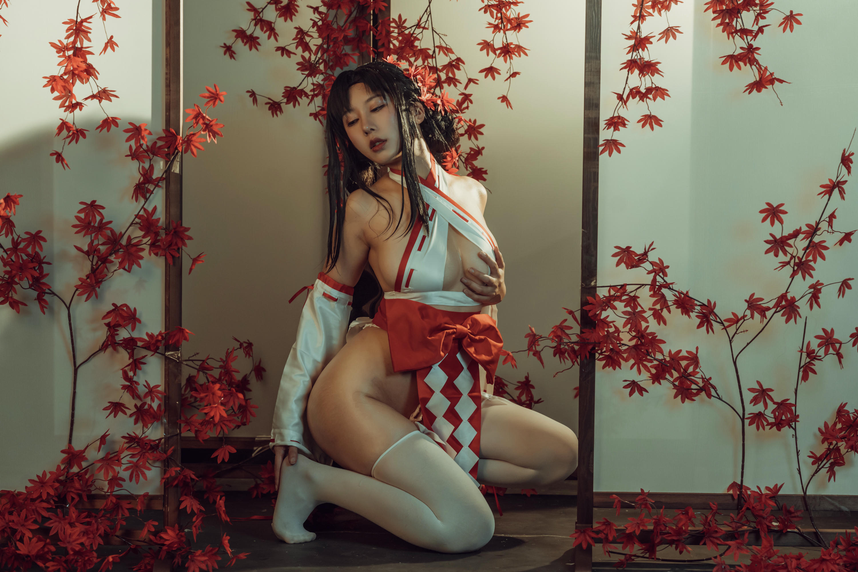 云溪溪 NO.004 奶桃巫女 [43P-425MB]_第1集