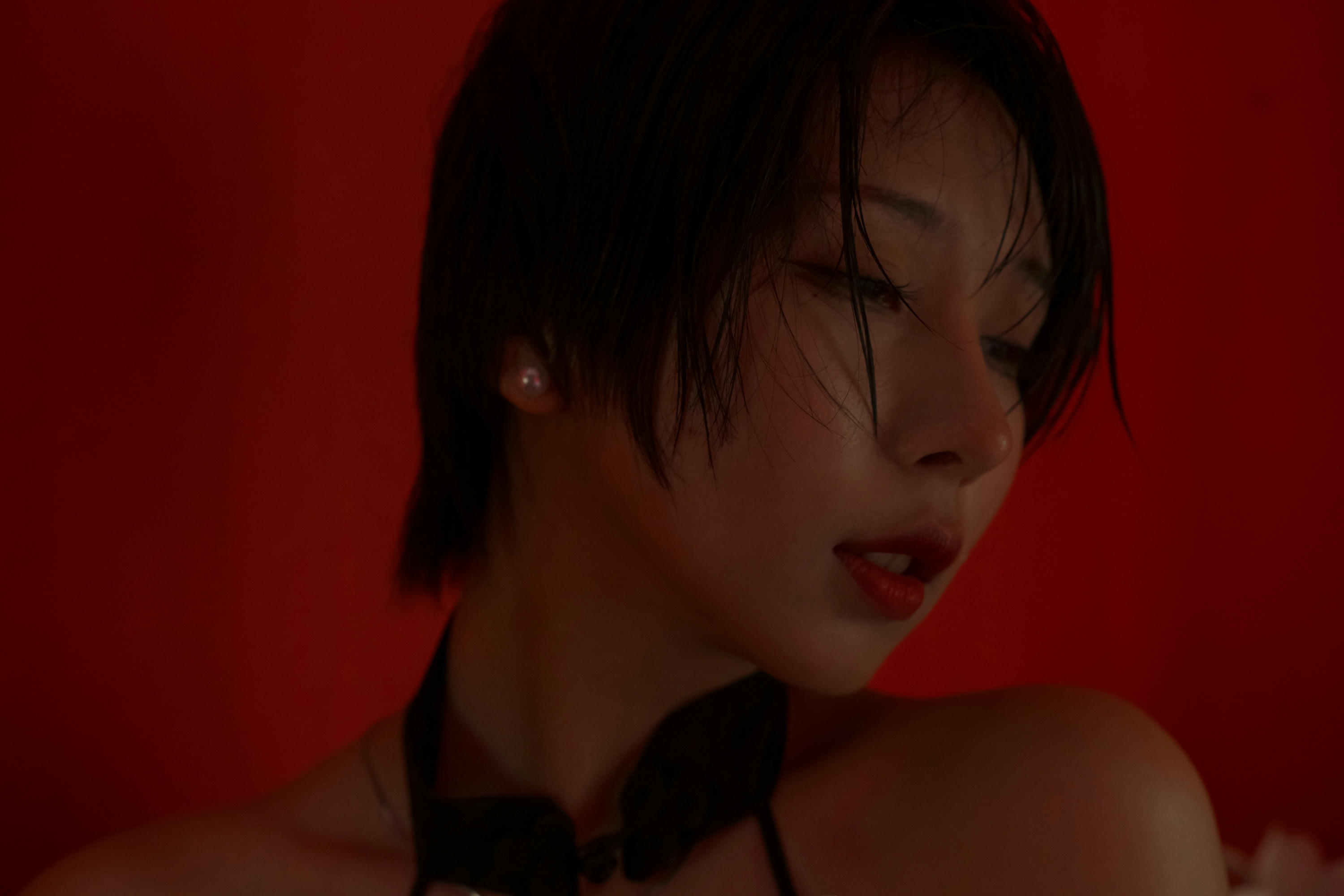 云溪溪 NO.043 奶桃 暧昧 [70P1V1.12GB]_第1集