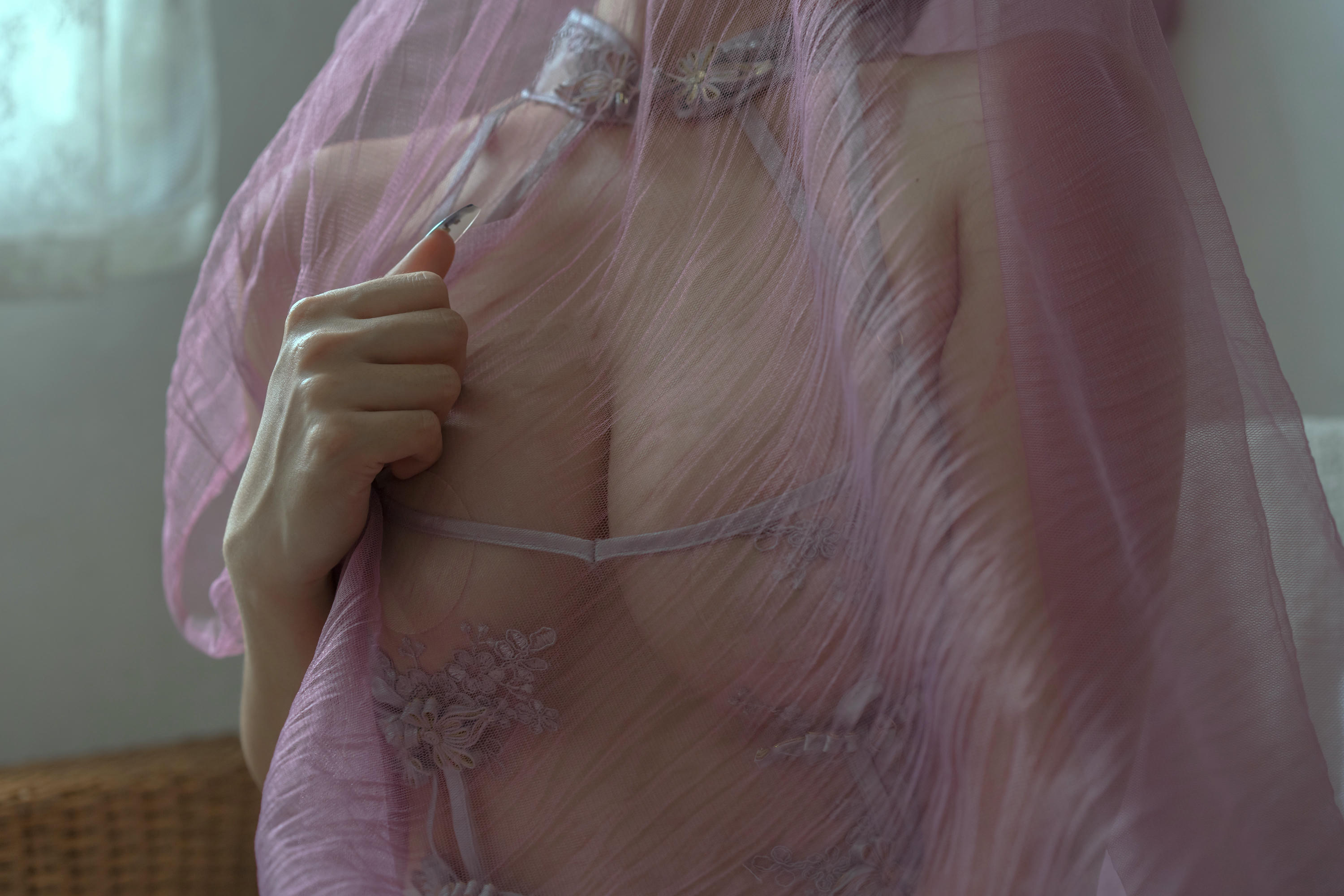 云溪溪 NO.043 奶桃 暧昧 [70P1V1.12GB]_第2集