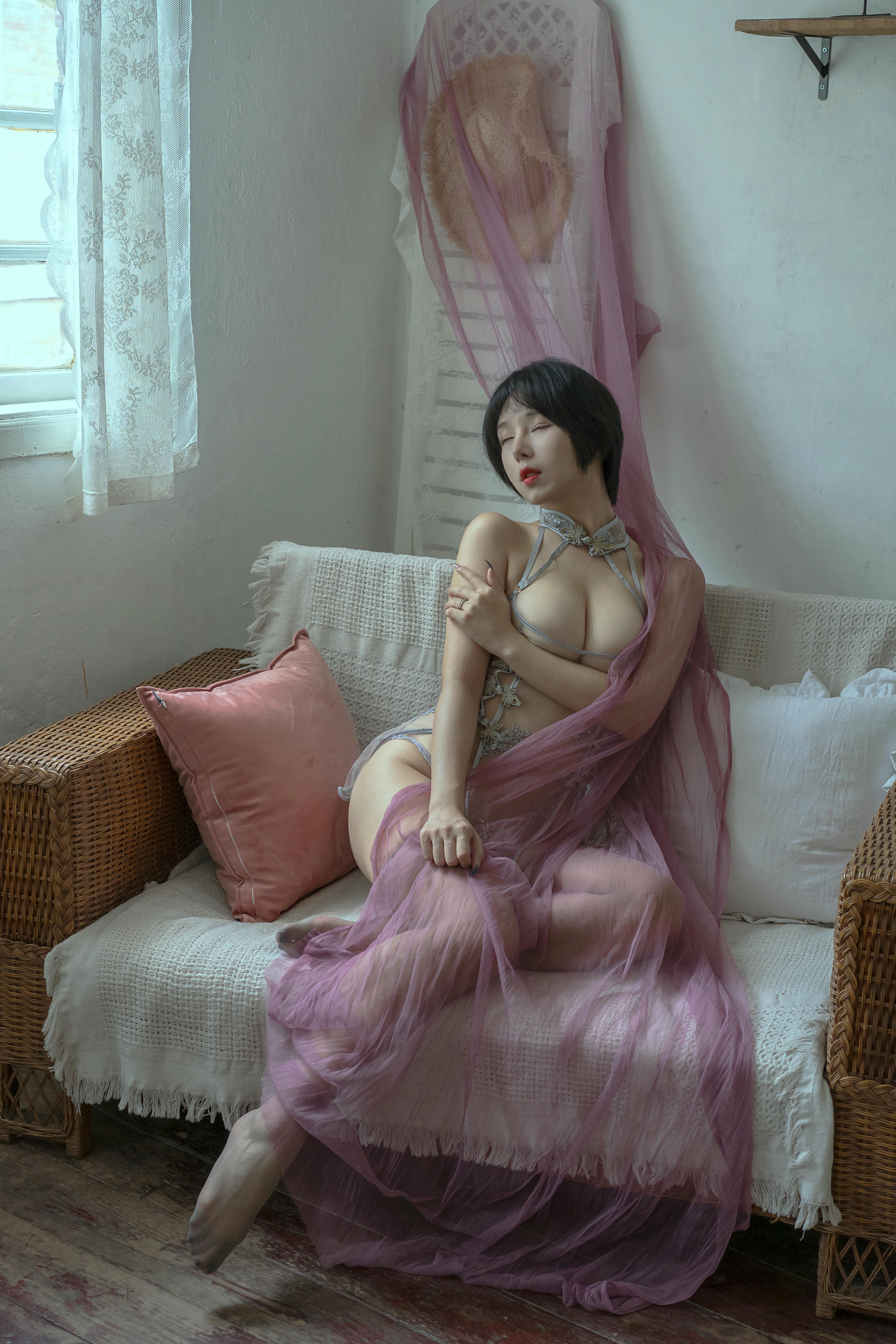 云溪溪 NO.043 奶桃 暧昧 [70P1V1.12GB]_第2集