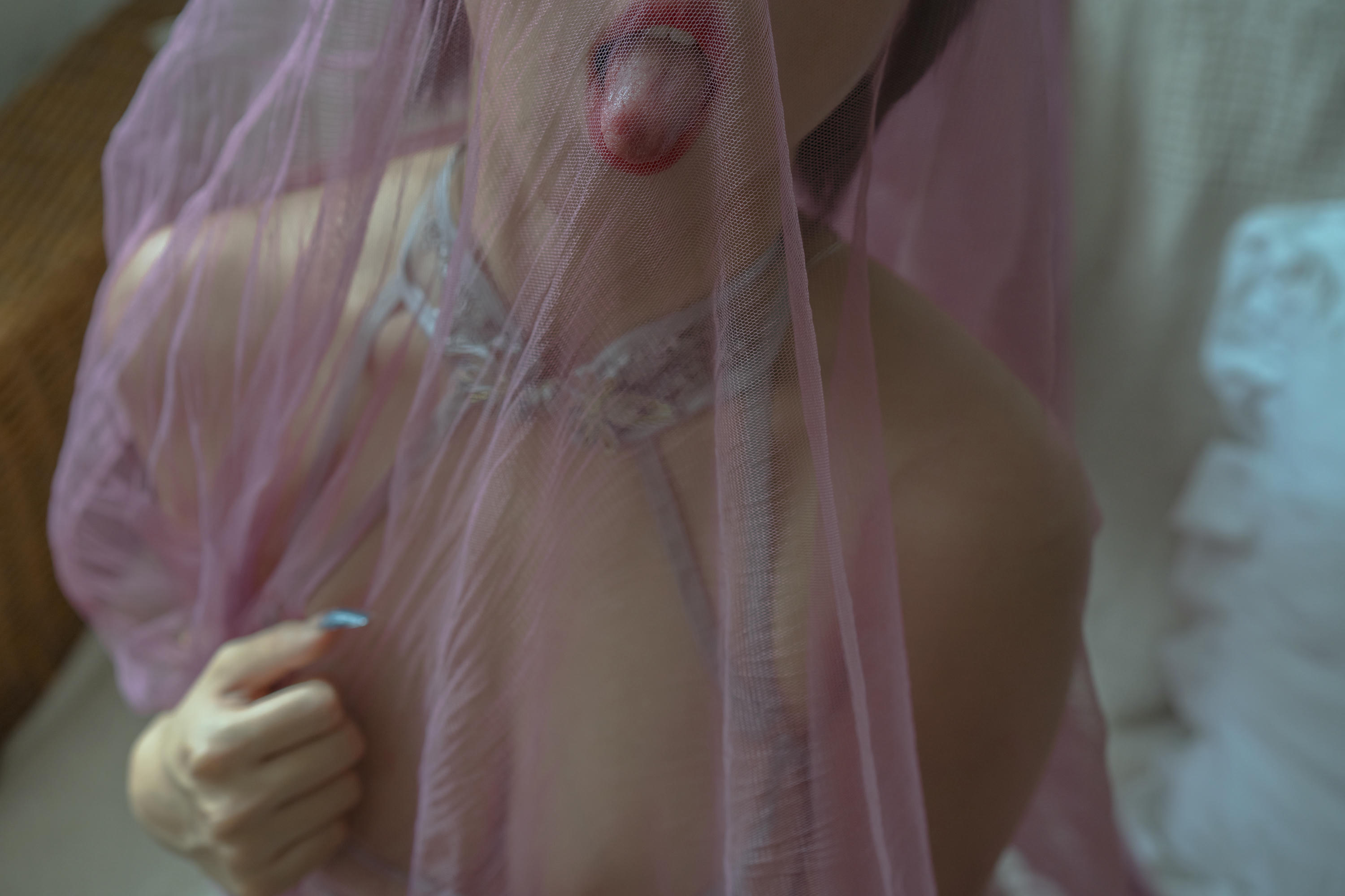 云溪溪 NO.043 奶桃 暧昧 [70P1V1.12GB]_第3集