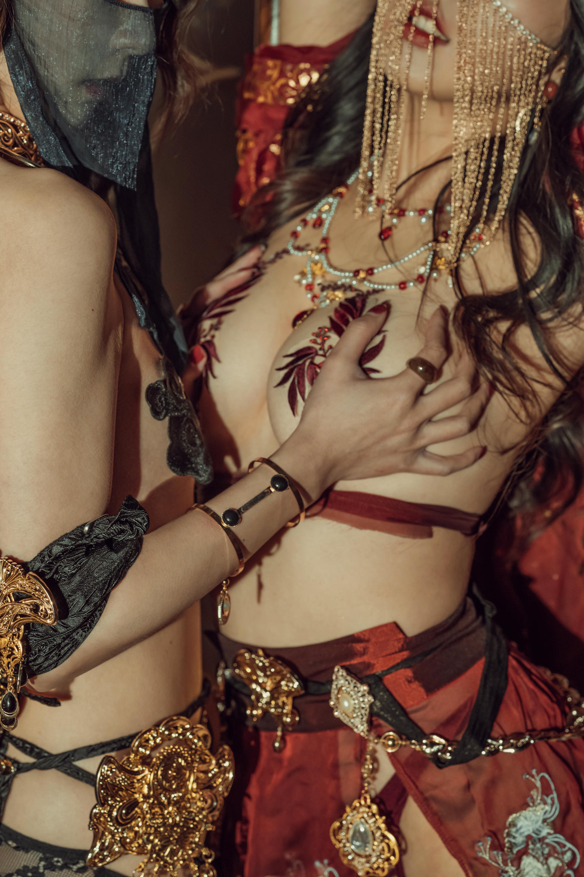 云溪溪 NO.047 奶桃 双人古风 [50P-657MB]_第2集