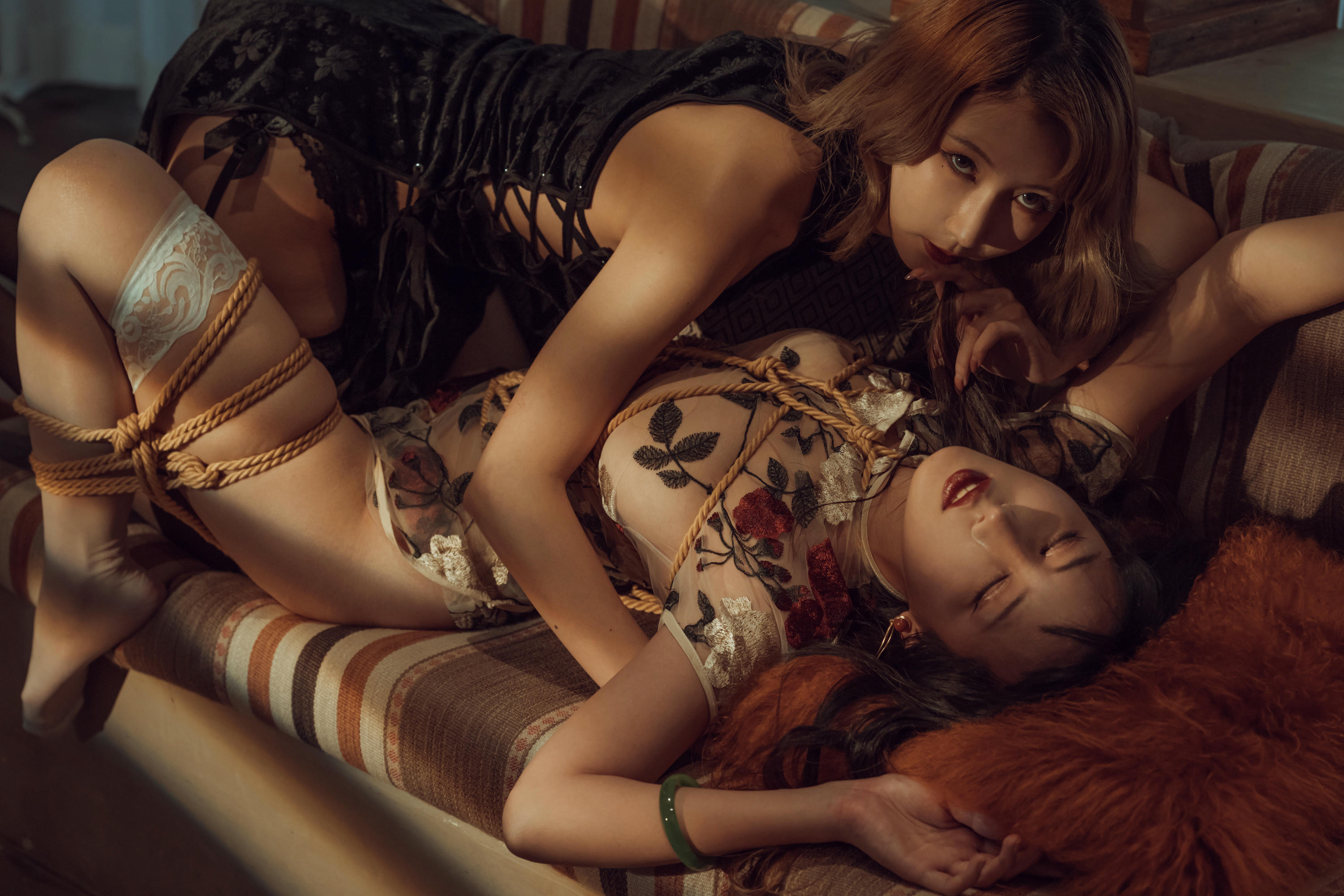 云溪溪 NO.005 双人旗袍捆绑 [54P1V-870MB]_第2集