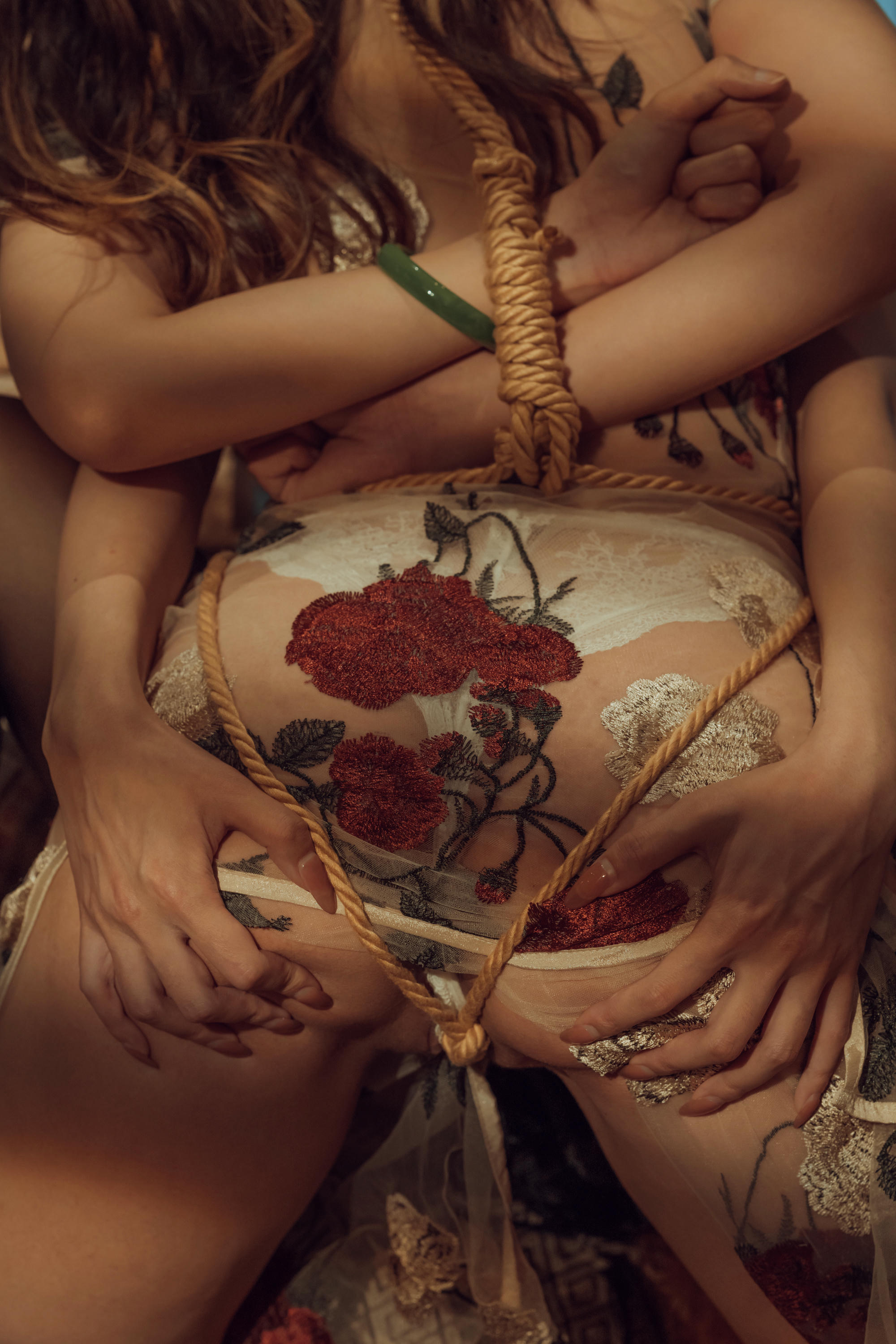 云溪溪 NO.005 双人旗袍捆绑 [54P1V-870MB]_第1集