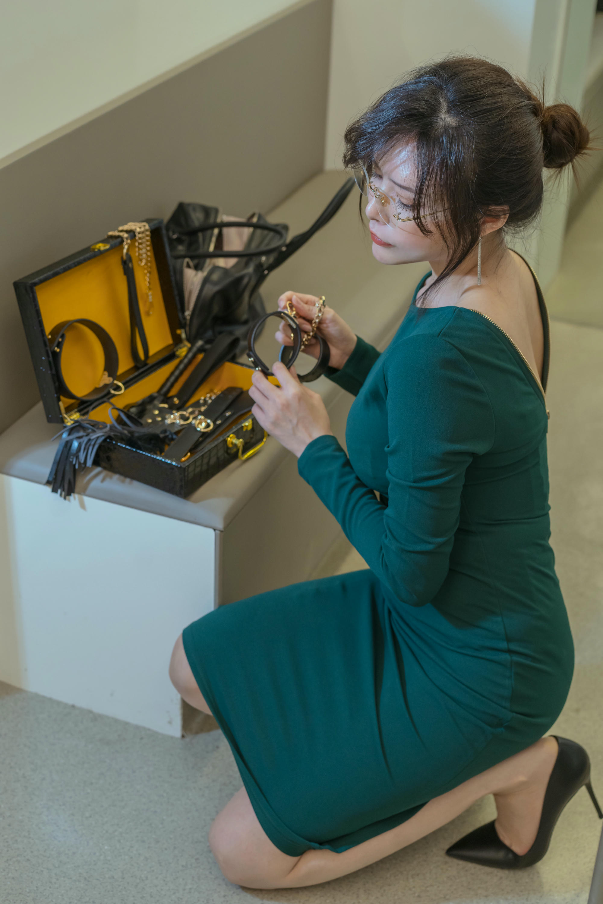 云溪溪 NO.058 秋和柯基 奶桃 电车[80P+1V 1.74GB]_第3集