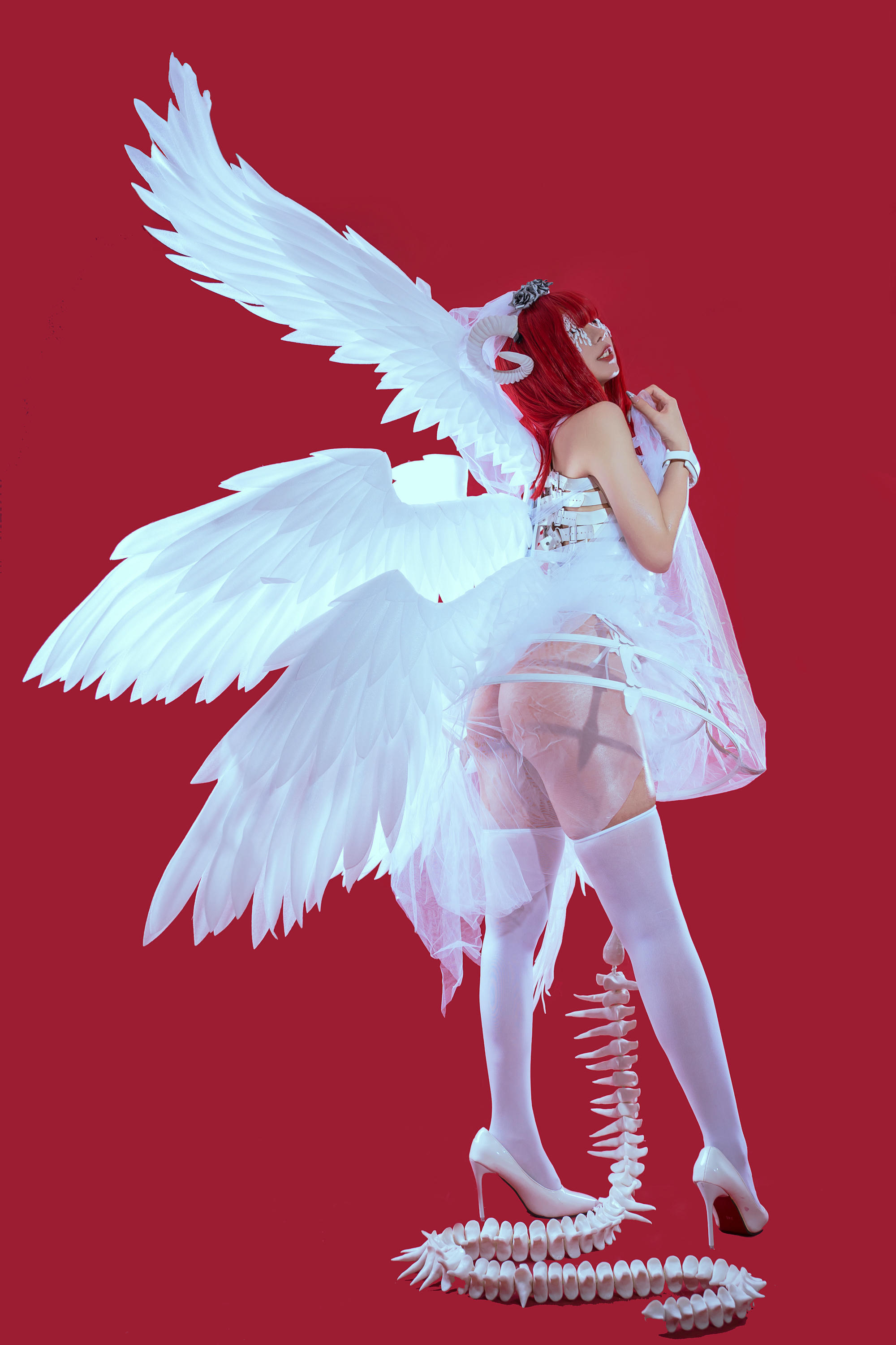 云溪溪 NO.061 火锅味的奶桃桃 萝斯莉莉斯 六翼炽天使 [24P／240MB]_第1集