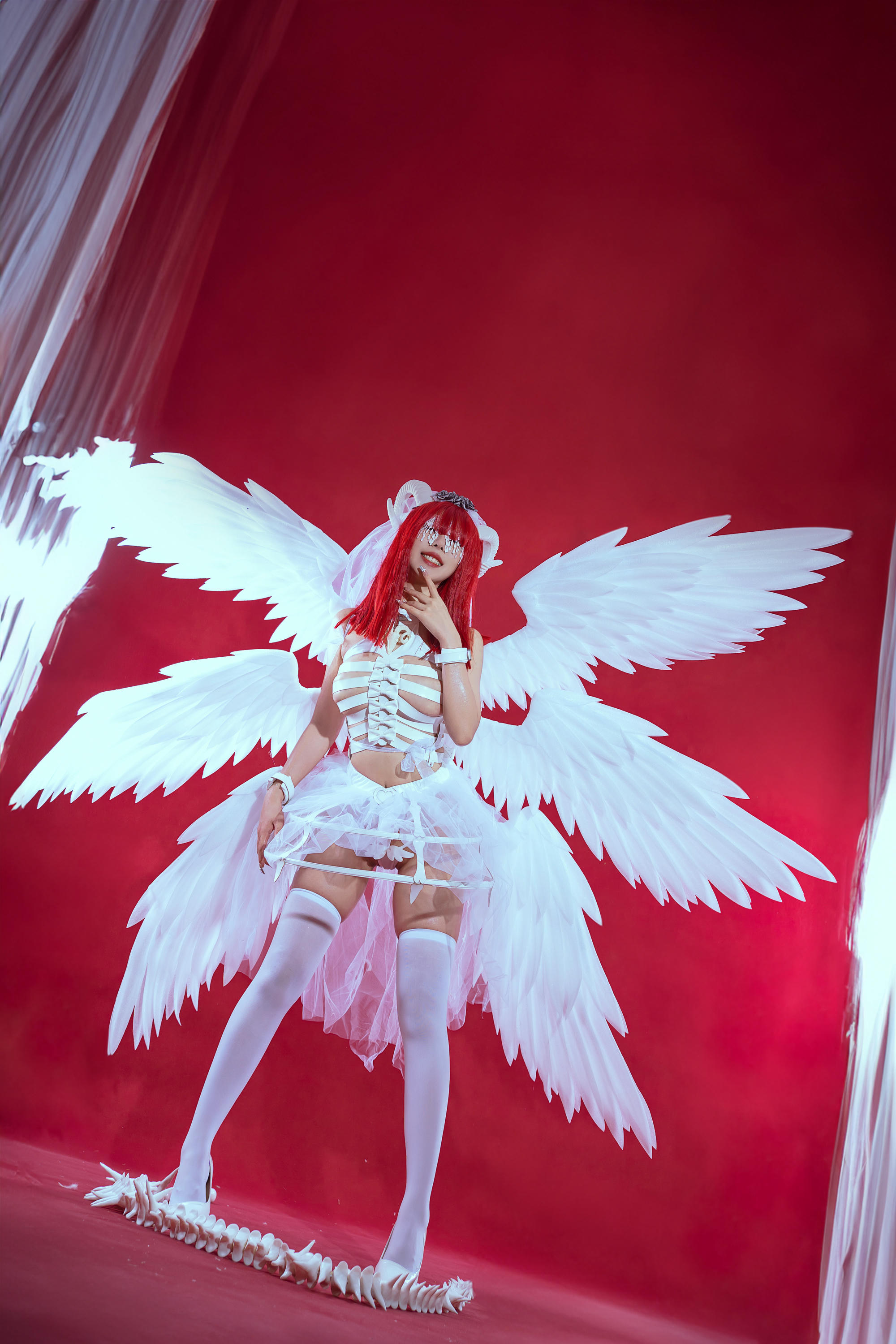 云溪溪 NO.061 火锅味的奶桃桃 萝斯莉莉斯 六翼炽天使 [24P／240MB]_第1集