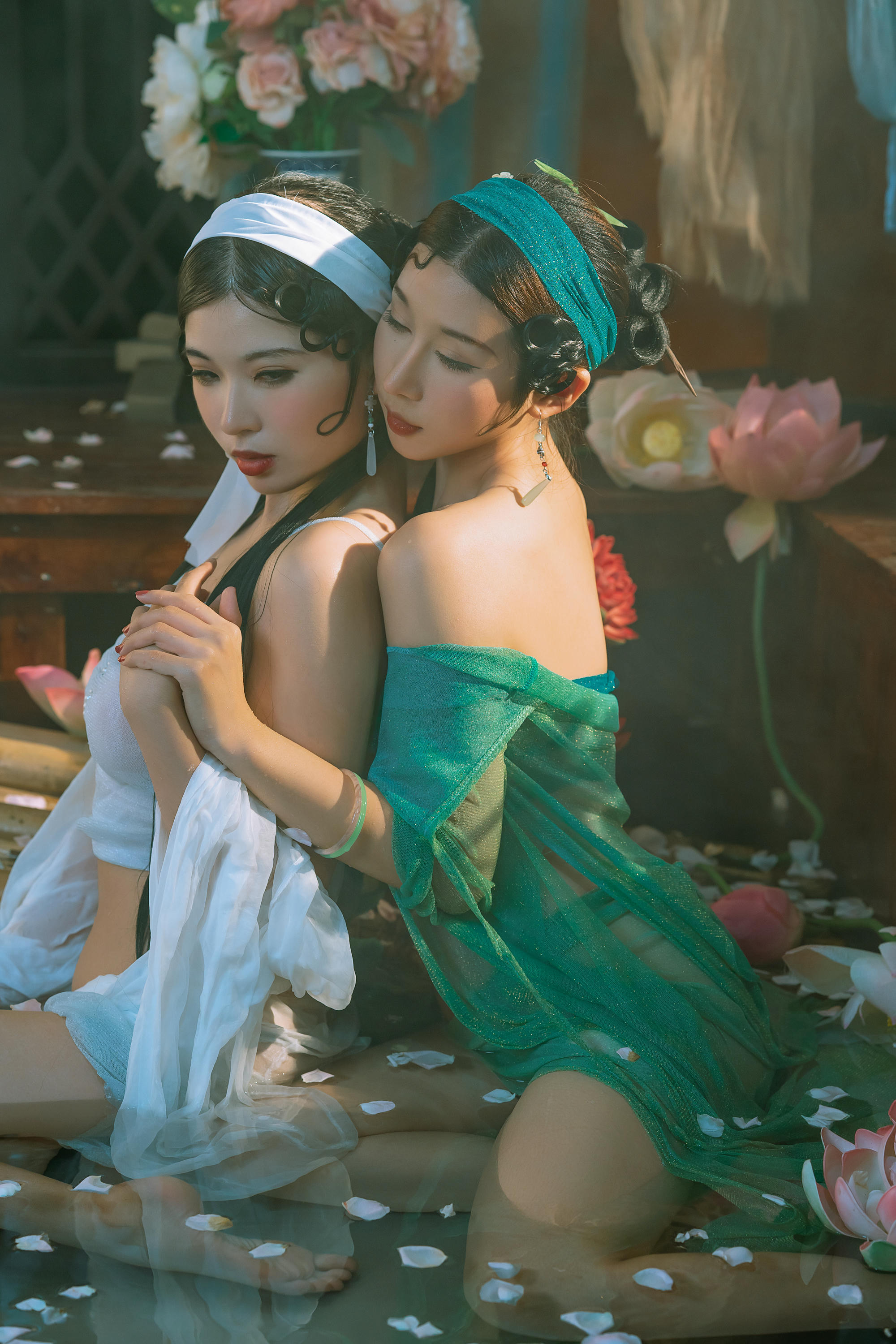 云溪溪 NO.083 奶桃桃&轩萧学姐 白娘子&青蛇 [26P1V 415MB]_第1集