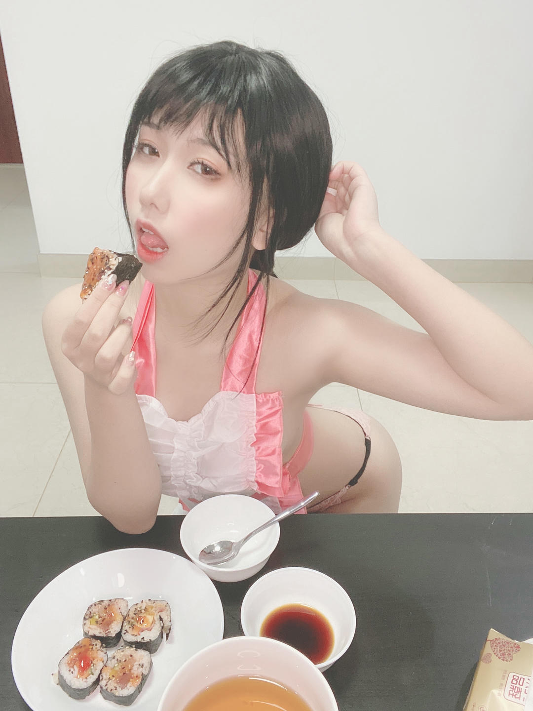 芋圆侑子 NO.006 人妻围裙 [234P10V-754MB]-人妻 纯图_第4集