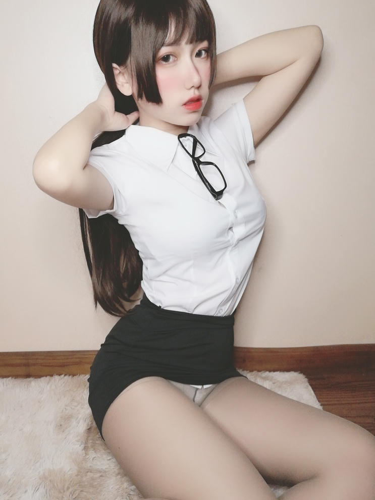 芋圆侑子 NO.010 醉酒小秘书 [53P4V-92MB]_第1集