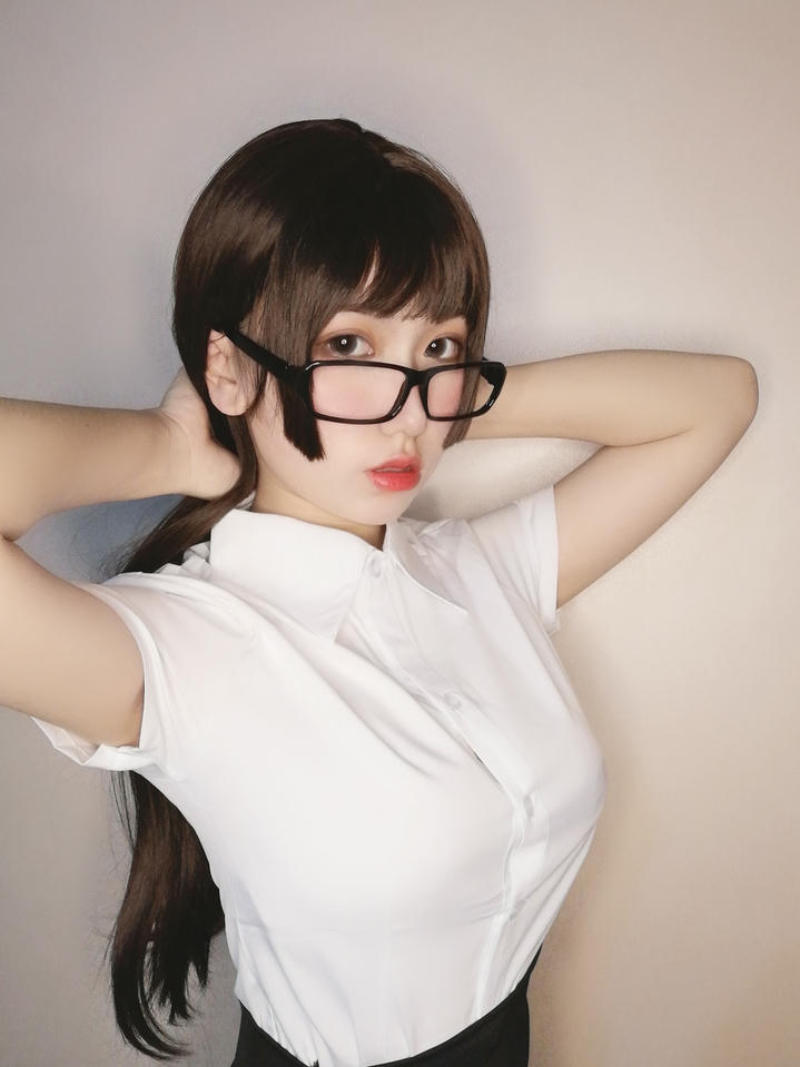 芋圆侑子 NO.010 醉酒小秘书 [53P4V-92MB]_第2集