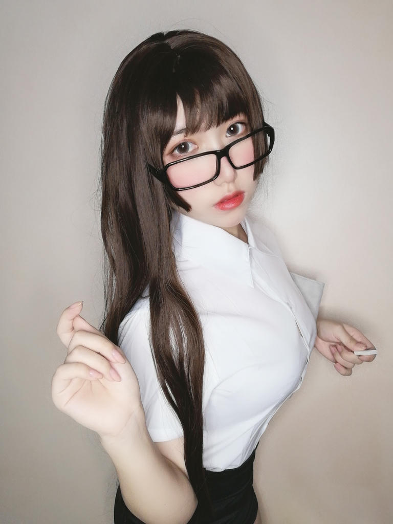 芋圆侑子 NO.010 醉酒小秘书 [53P4V-92MB]_第2集