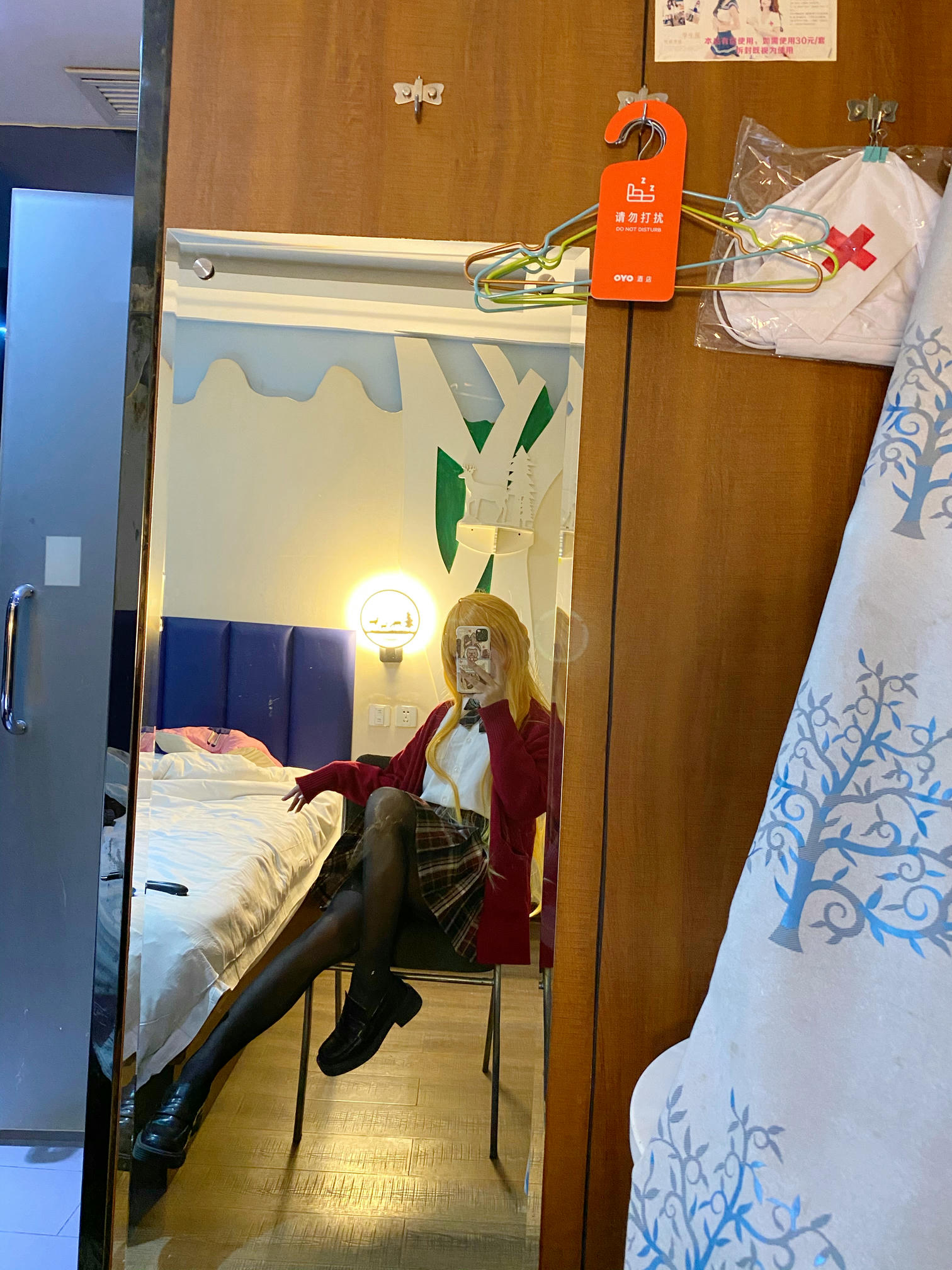 芋圆侑子 NO.013 金毛不良jk [42P5V-533MB]_第1集