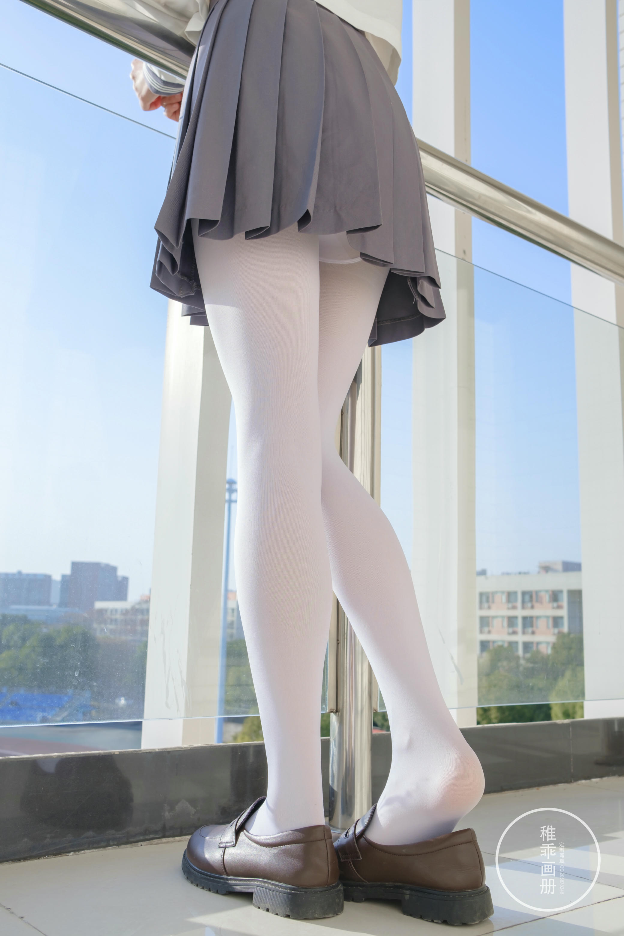 稚乖画册 NO.005 晴空03 双马尾jk [71P1V-0.99GB]_第2集